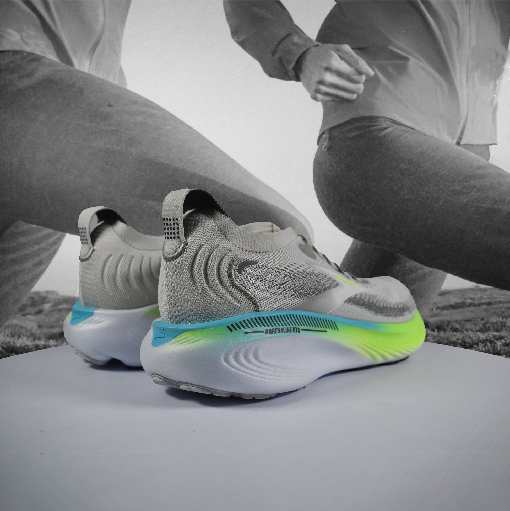 Brooks Adrenaline GTS 25 Mens Running Shoes - Durban Runner 7 / Oyster/Green Gecko/Blue