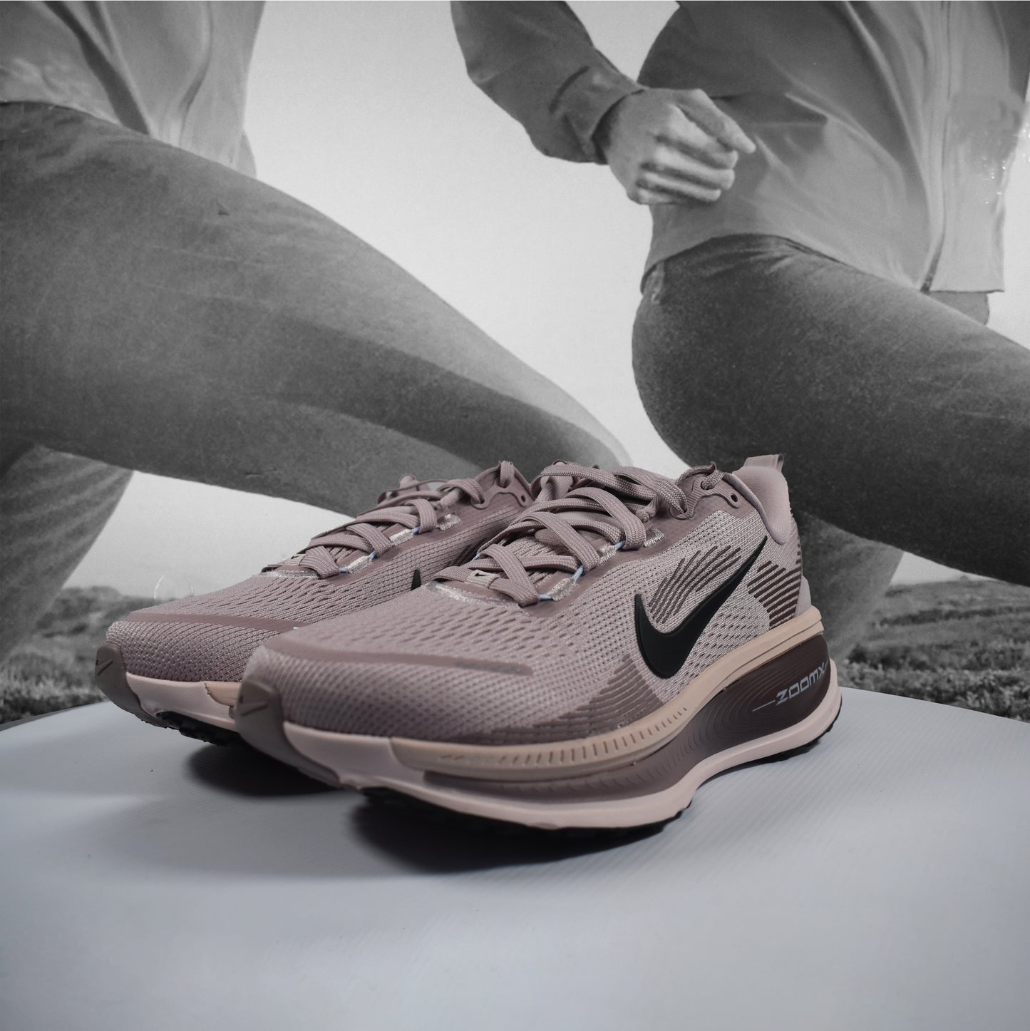 Nike Vomero 18 Women's Road Running Shoes - Durban Runner 5.5 / Particle Rose/Off Noir-Silt Red-Tattoo