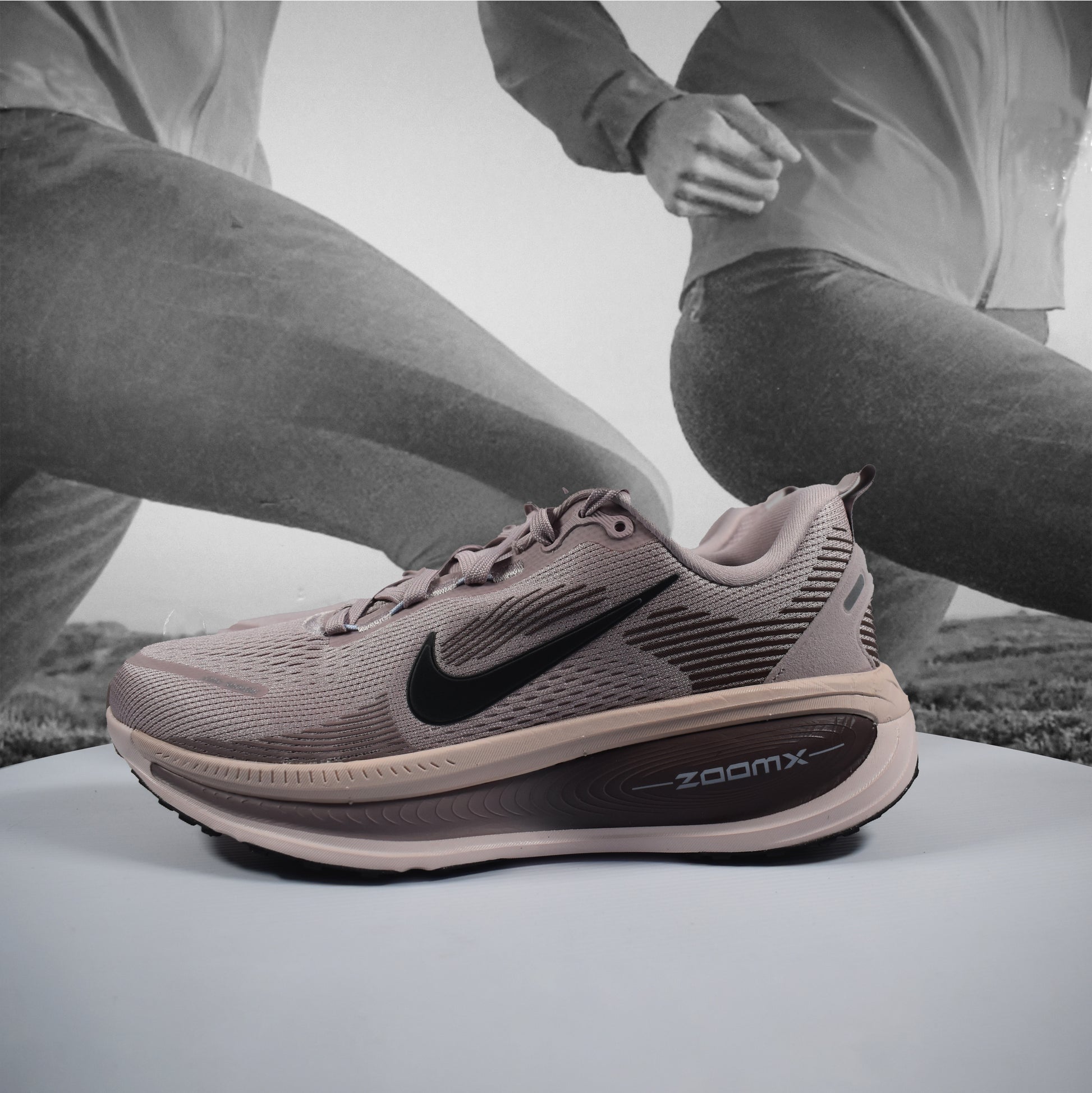 Nike Vomero 18 Women's Road Running Shoes - Durban Runner 5.5 / Particle Rose/Off Noir-Silt Red-Tattoo