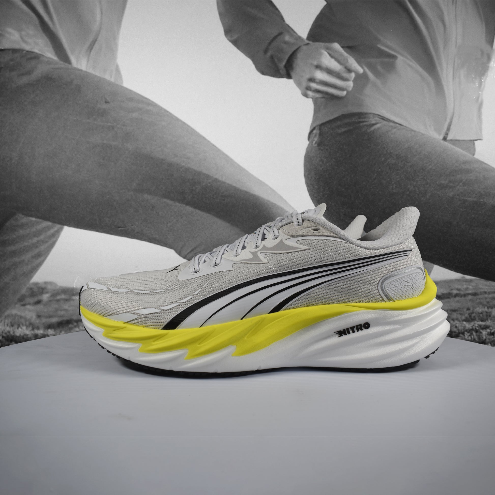 Puma Velocity NITRO 4 Mens Road Running Shoes - Durban Runner 7.5 / Puma White-Lux Lime