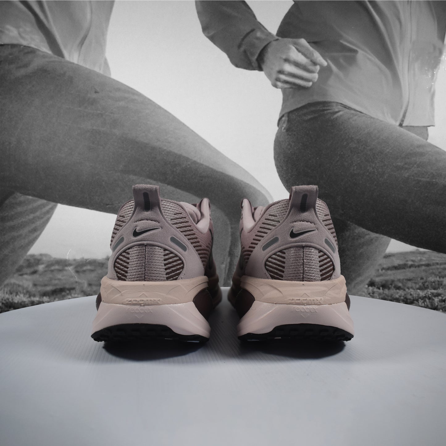 Nike Vomero 18 Women's Road Running Shoes - Durban Runner 5.5 / Particle Rose/Off Noir-Silt Red-Tattoo