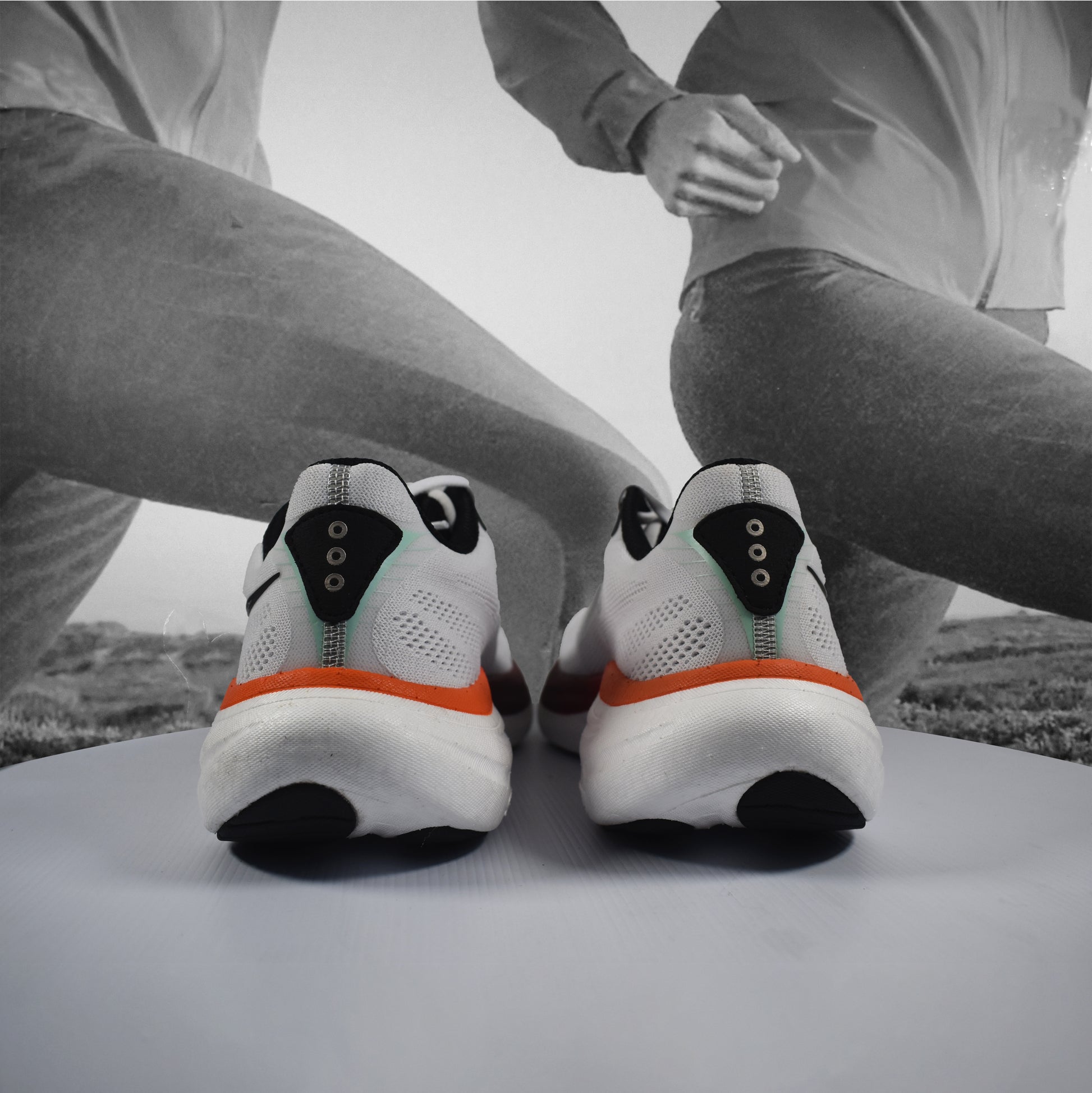 Saucony Ride 19 Mens Running Shoes - Durban Runner 7 / WHITE/CRIMSON