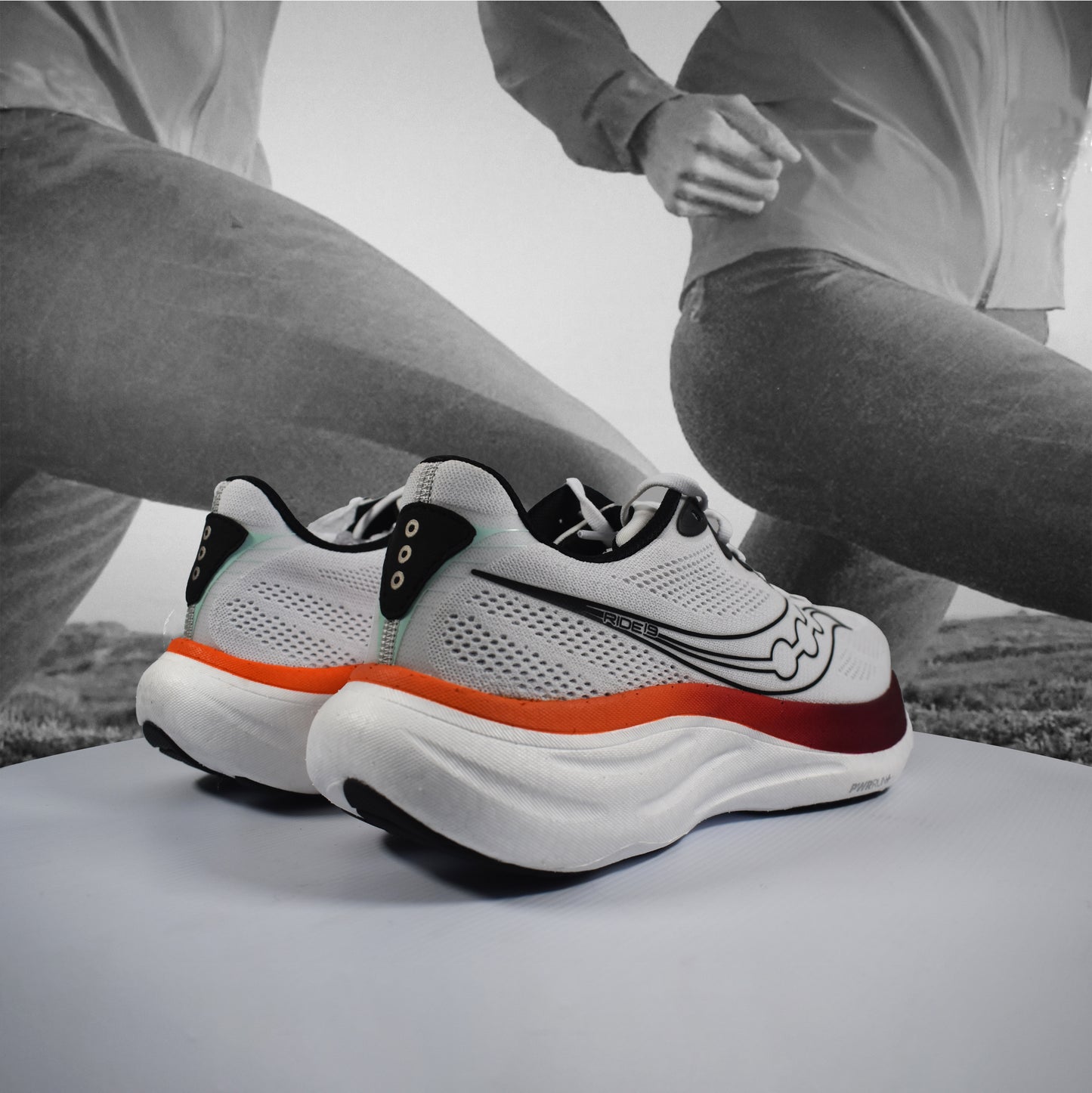 Saucony Ride 19 Mens Running Shoes - Durban Runner 7 / WHITE/CRIMSON