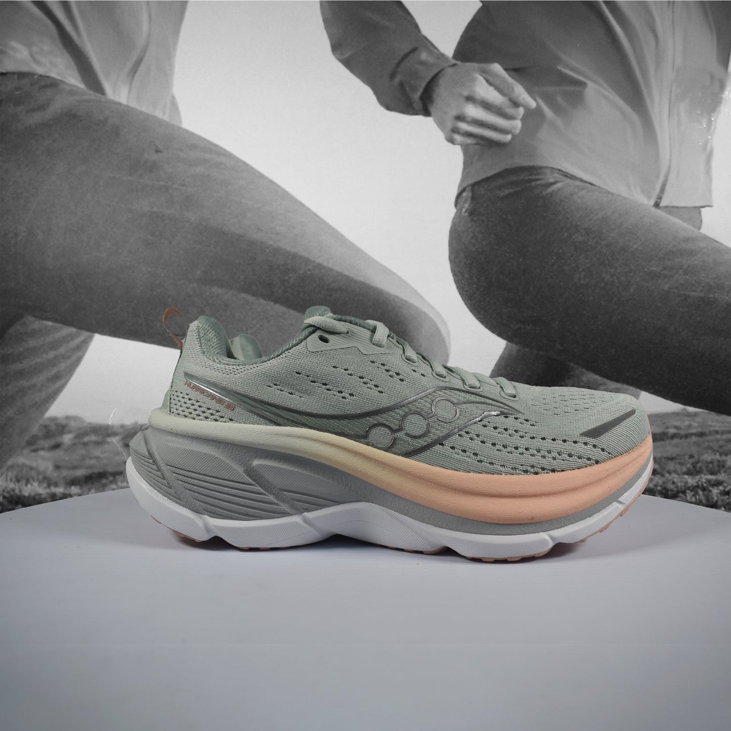 Saucony HURRICANE 25 Womens Running Shoe - Durban Runner 5 / MIST/CAMEO