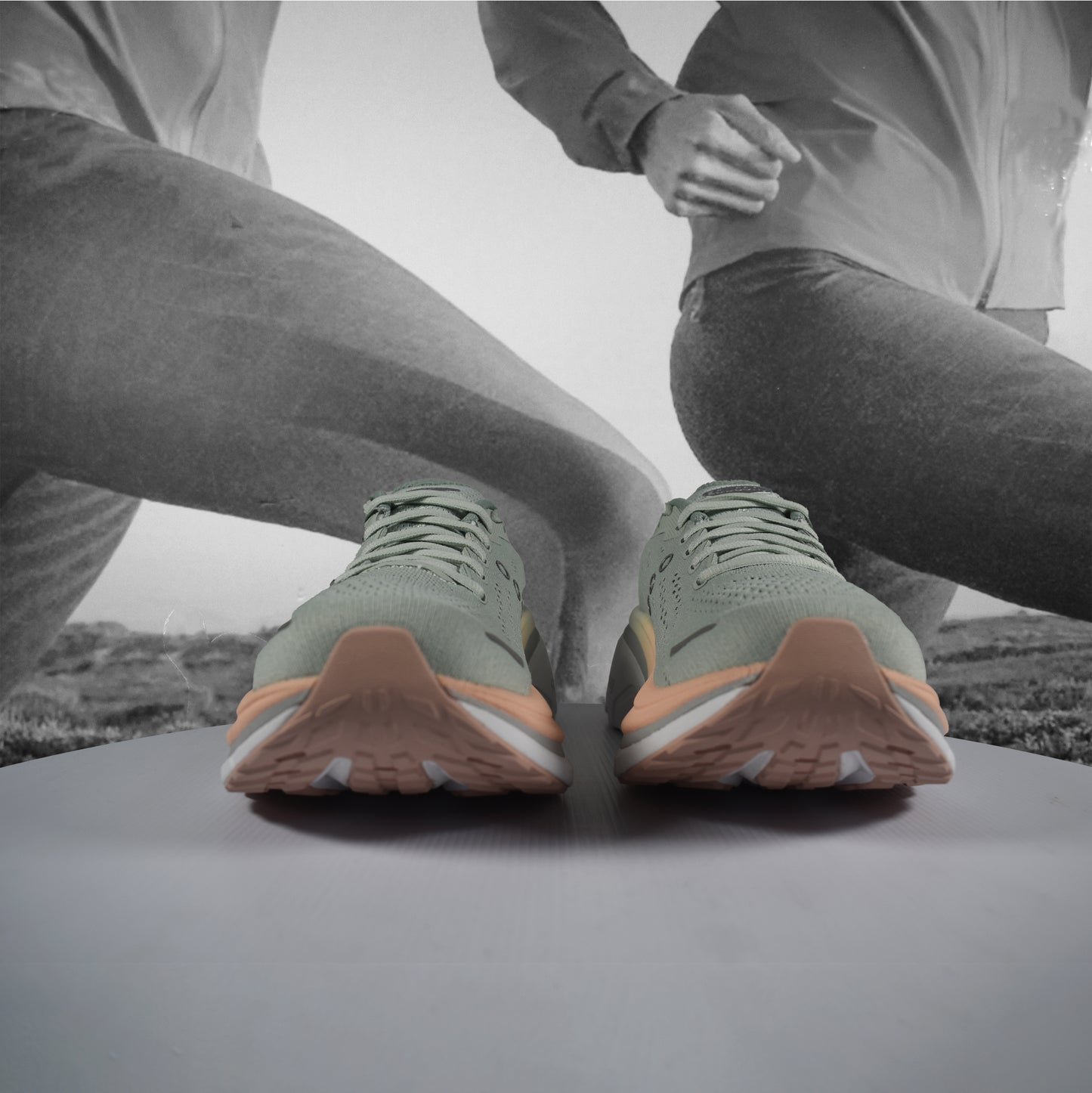 Saucony HURRICANE 25 Womens Running Shoe - Durban Runner 5 / MIST/CAMEO