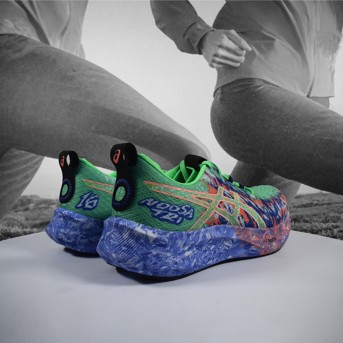 Asics NOOSA TRI 16 Mens Road Running - Durban Runner 8 / VITAL GREEN/COBALT BURST