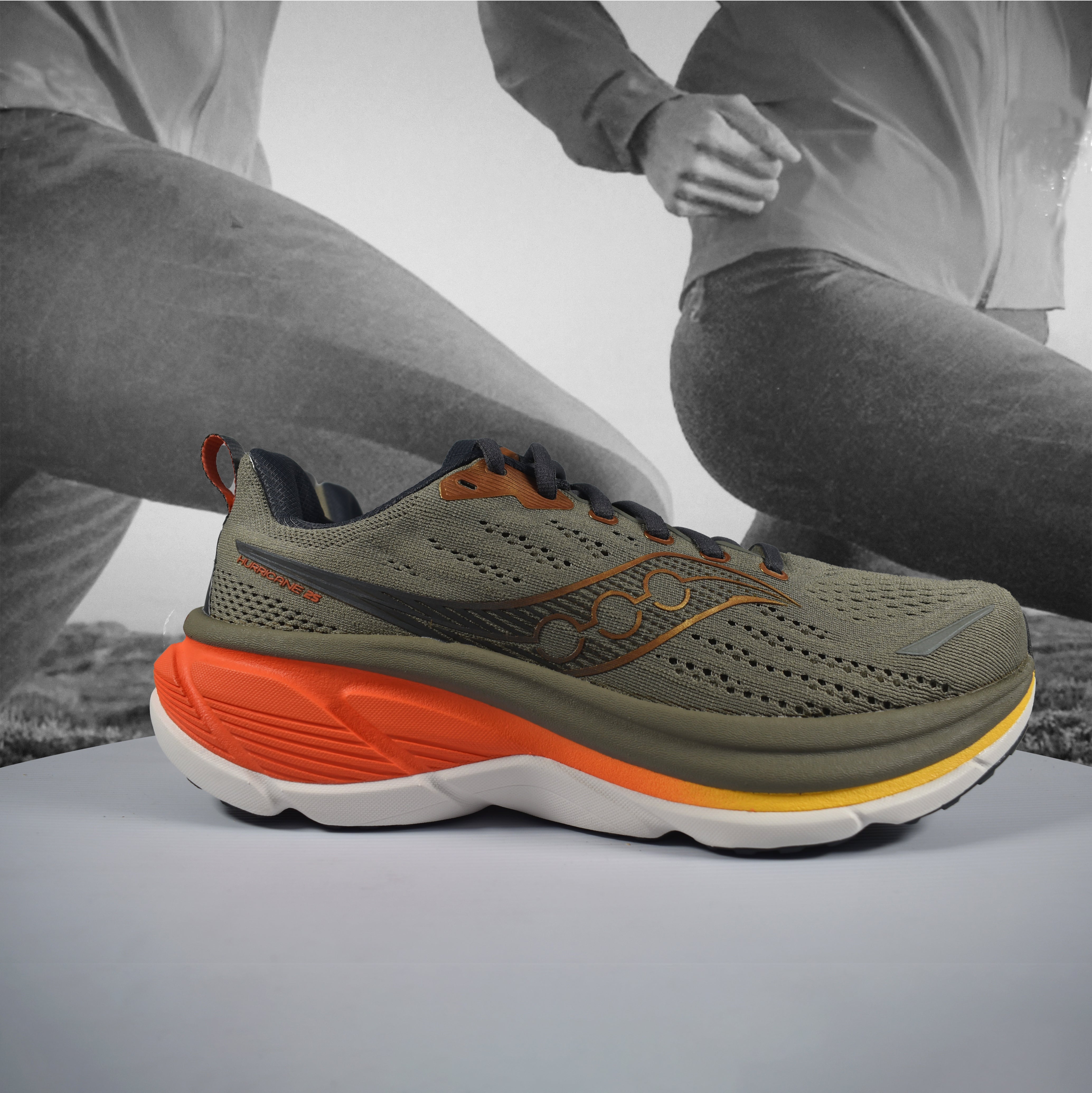 Saucony HURRICANE 25 Mens Road Running - Durban Runner 7 / LAUREL/FIRE