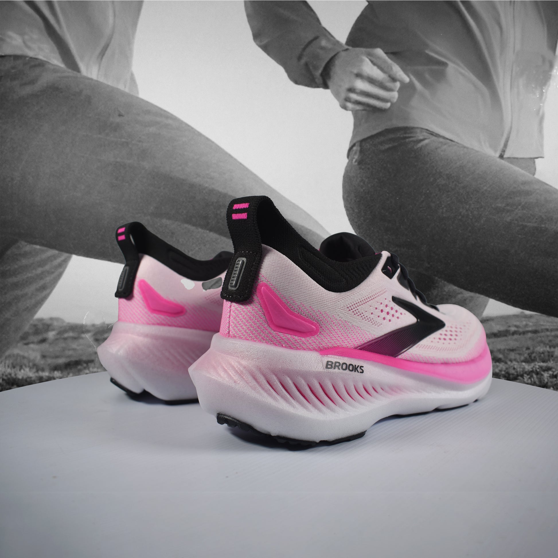 Brooks Glycerin 23 Womens - Durban Runner 5 / White/Phantom/Cyber Pink