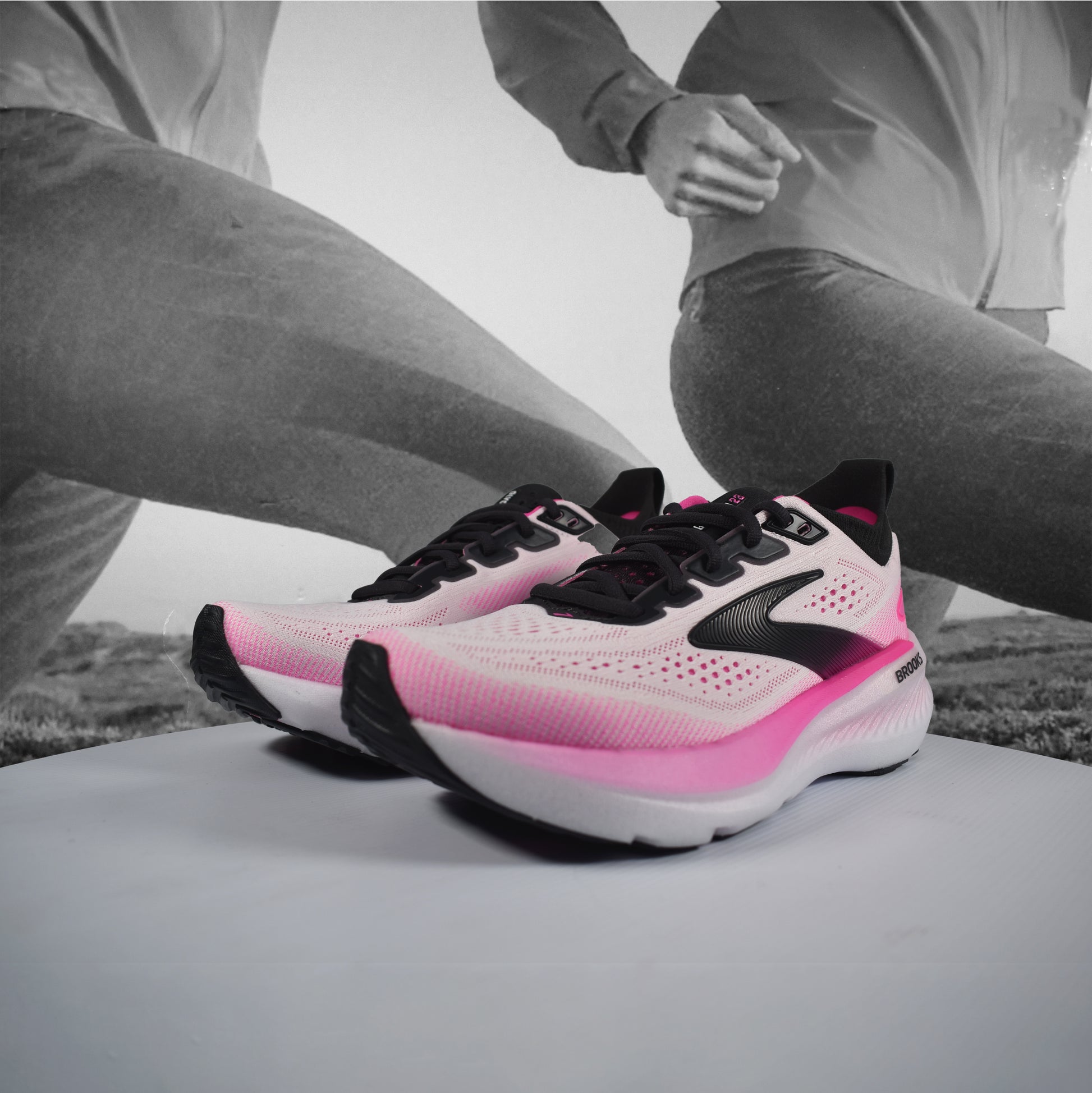 Brooks Glycerin 23 Womens - Durban Runner 5 / White/Phantom/Cyber Pink