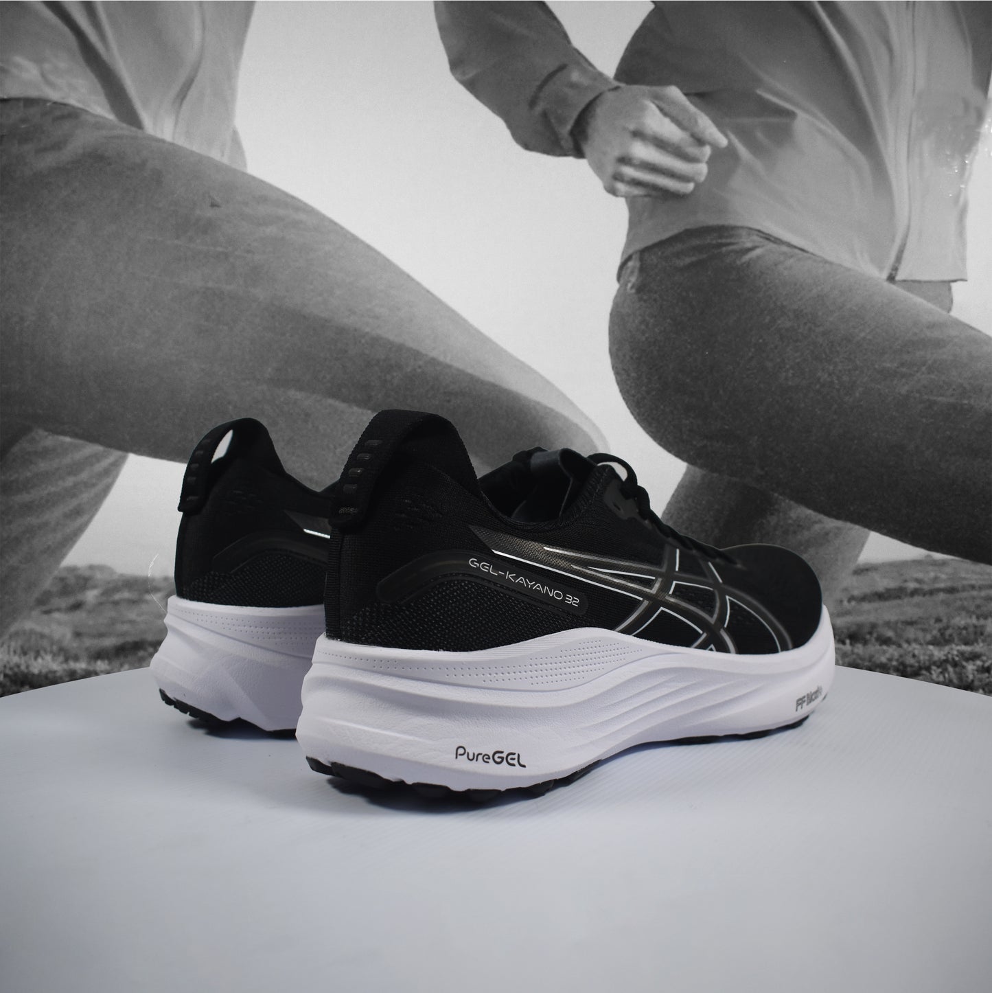 Asics GEL-KANAYO 32 Wide 2E Mens Road Running Shoes - Durban Runner 7 / Black/White