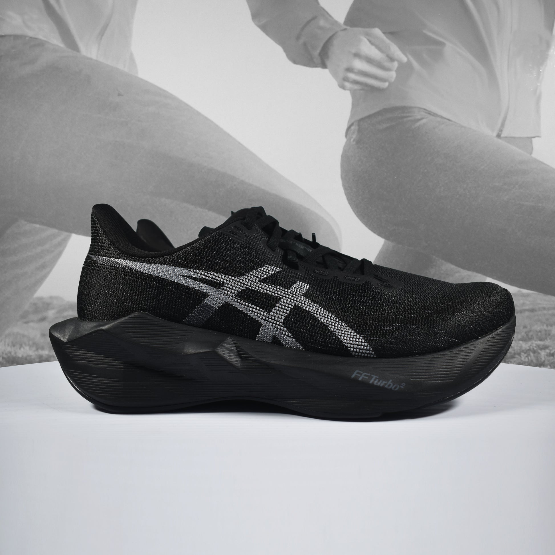 Asics NOVABLAST 6 Mens Neutral Running Shoes - Durban Runner UK7.5 / black/black