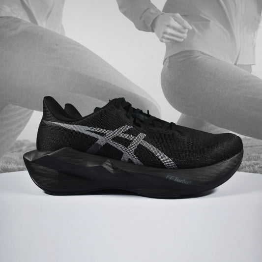 Asics NOVABLAST 6 Mens Neutral Running Shoes - Durban Runner UK7.5 / black/black