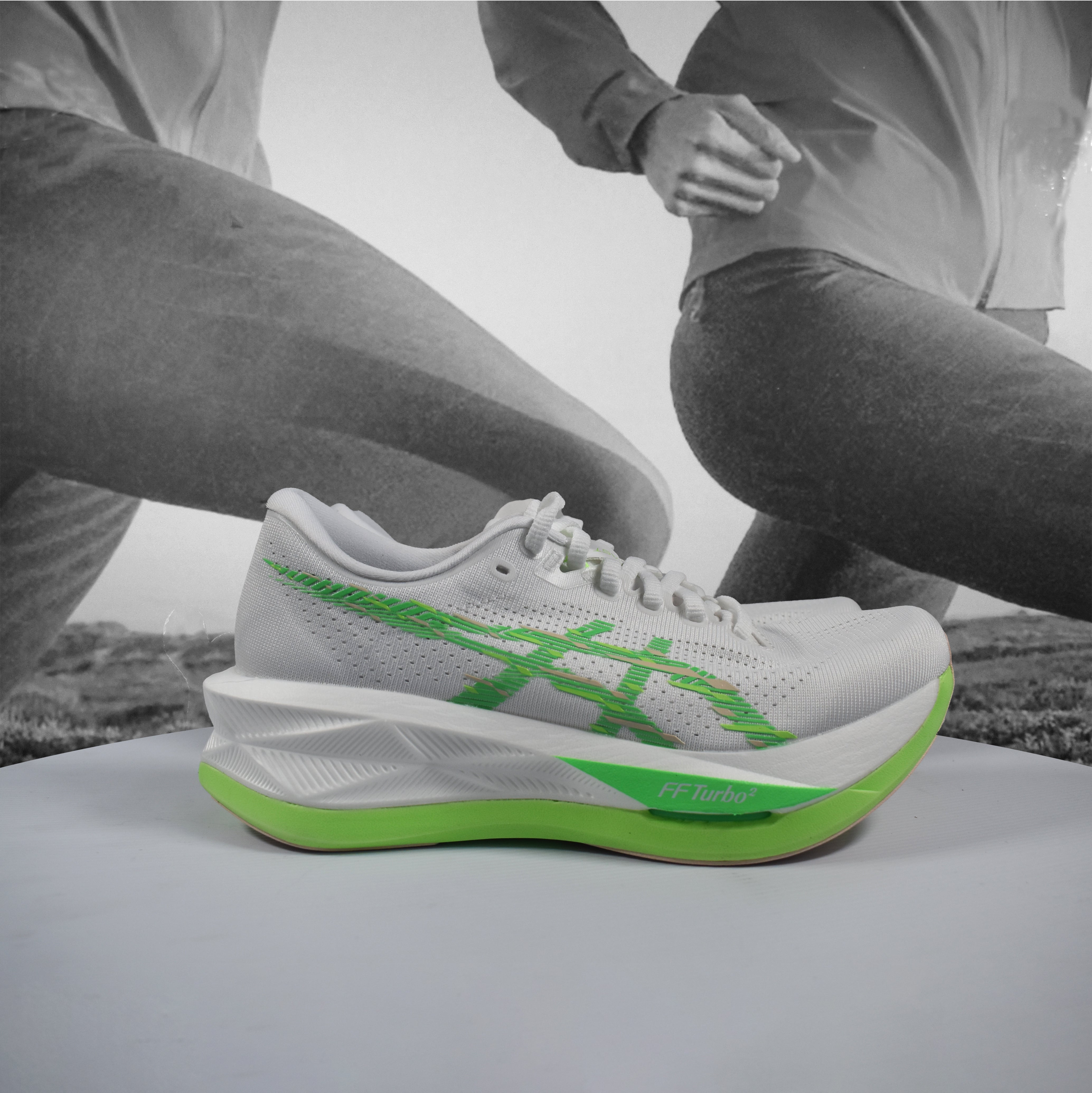 Asics SONICBLAST Womens Running Shoes - Durban Runner 5 / WHITE/VITAL GREEN