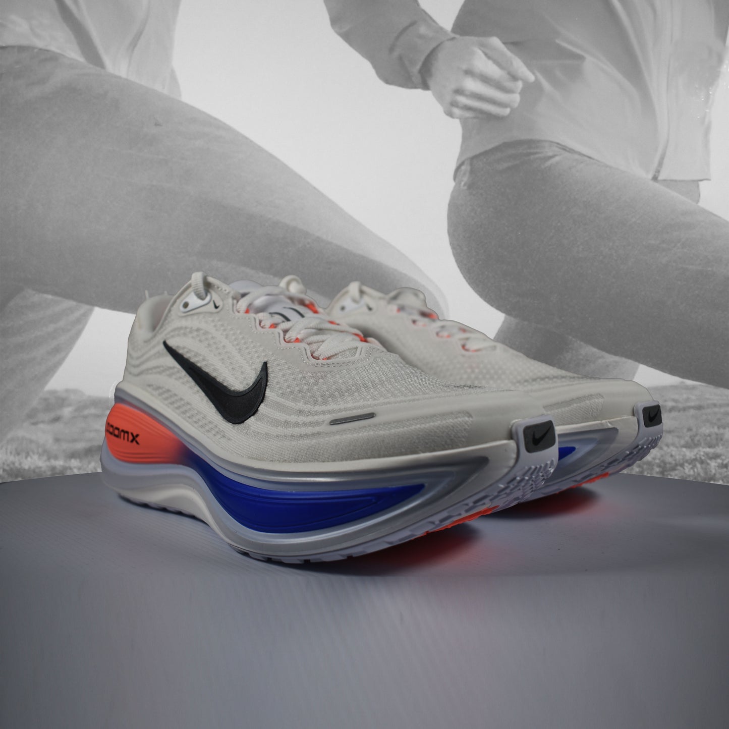 Nike Vomero Plus Mens Road Running Shoes - Durban Runner UK8 / WHITE/BLACK ATOMIC PINK