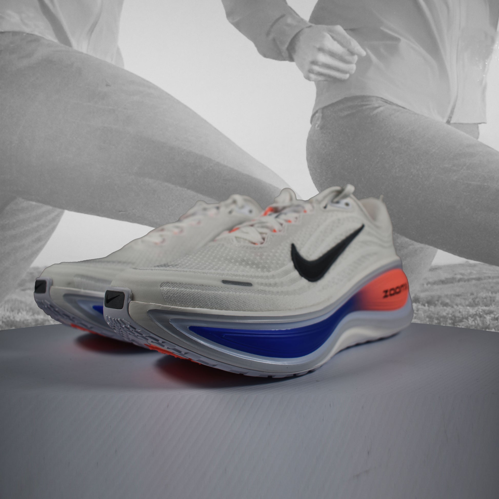 Nike Vomero Plus Mens Road Running Shoes - Durban Runner UK8 / WHITE/BLACK ATOMIC PINK