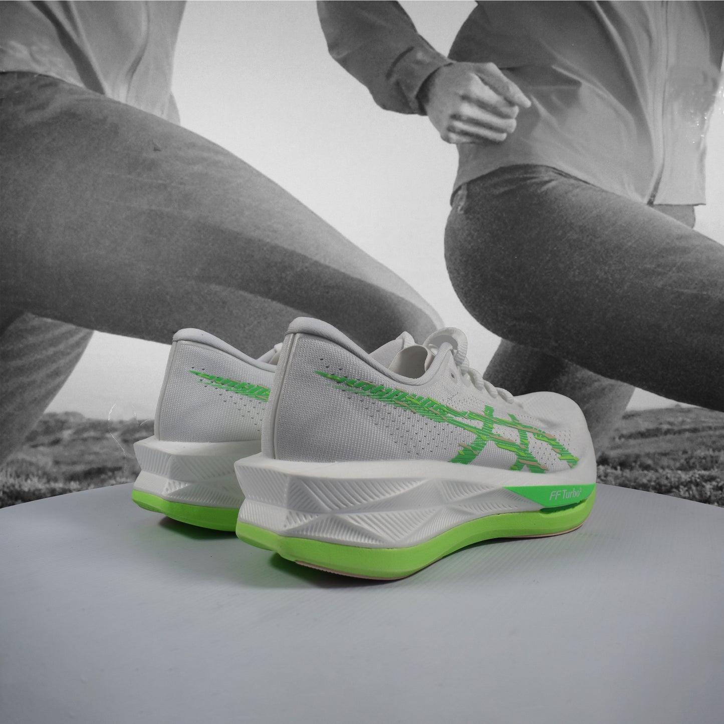 Asics SONICBLAST Womens Running Shoes - Durban Runner 5 / WHITE/VITAL GREEN