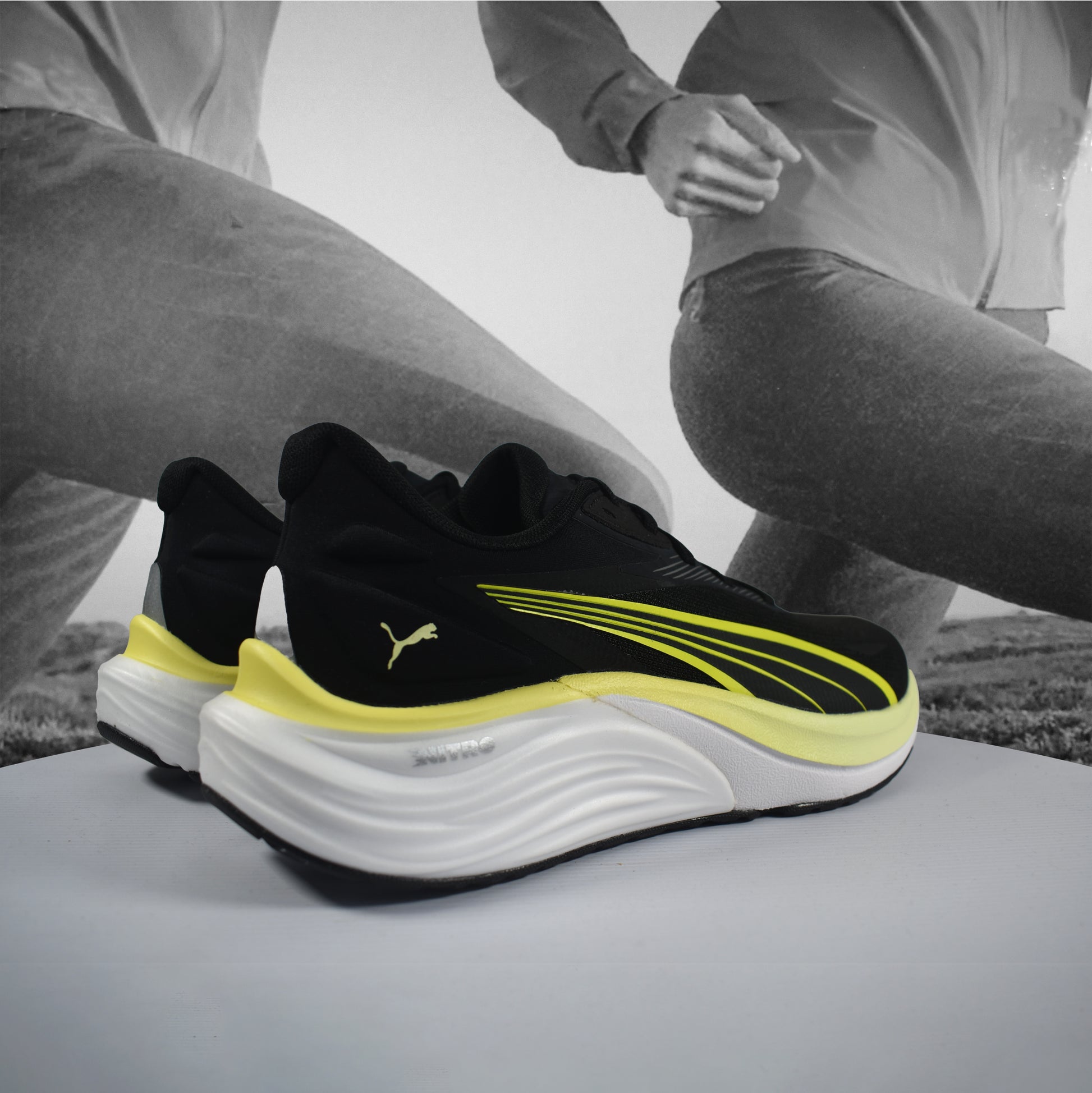 Puma Electrify NITRO 4 Mens Road Running - Durban Runner 7.5 / Black-Apple Sprit