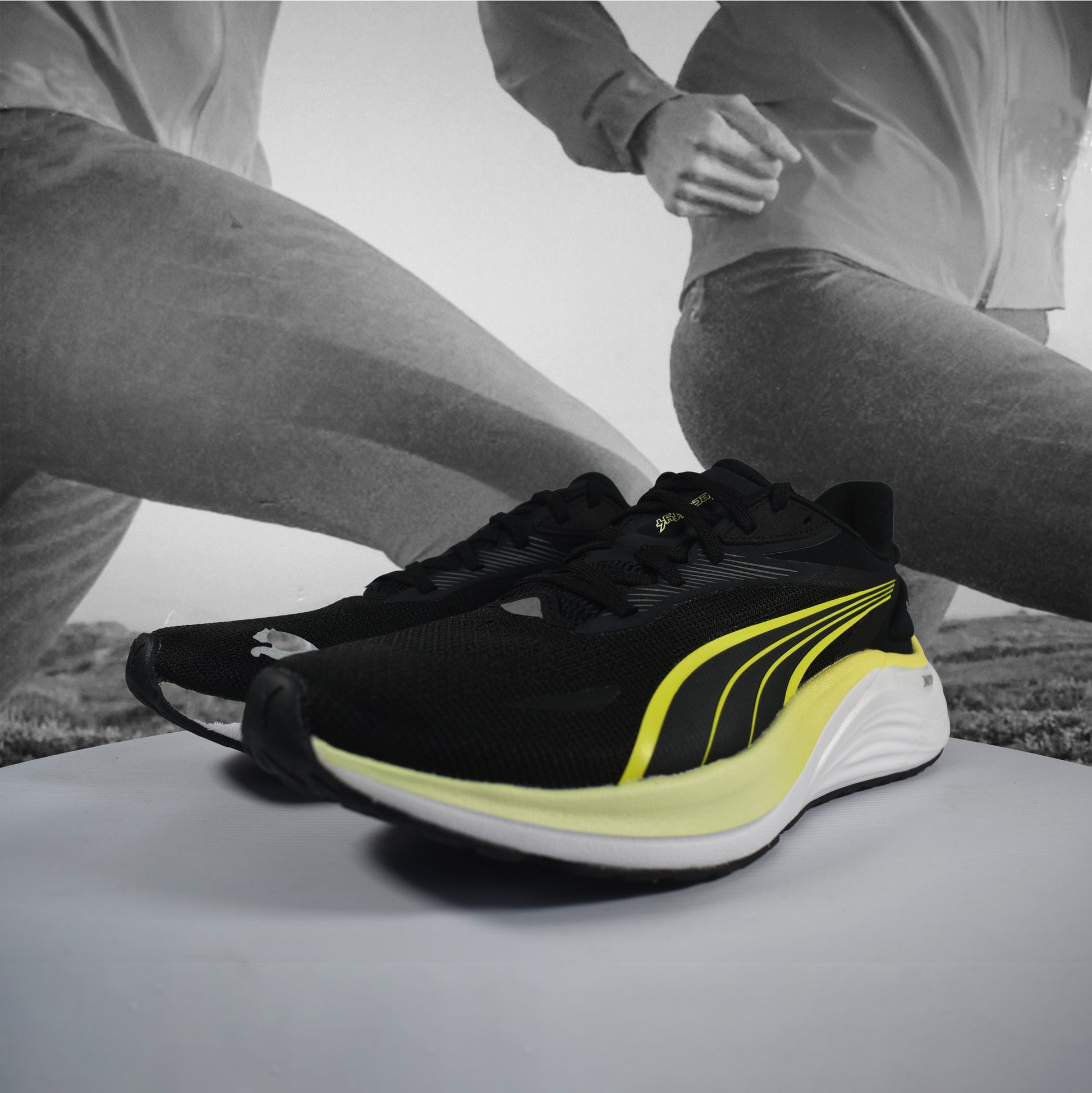 Puma Electrify NITRO 4 Mens Road Running - Durban Runner 7.5 / Black-Apple Sprit