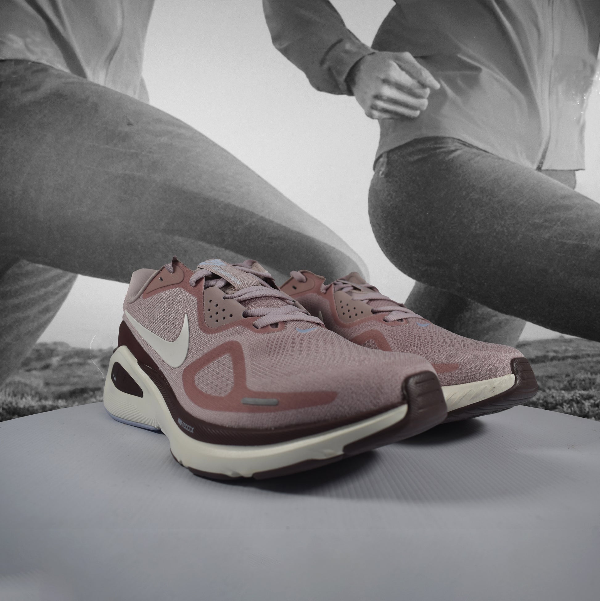 Nike Structure 26 Womens Road Running Shoes - Durban Runner 5 / Particle Rose/Sail-Tattoo-Hydrogen Blue