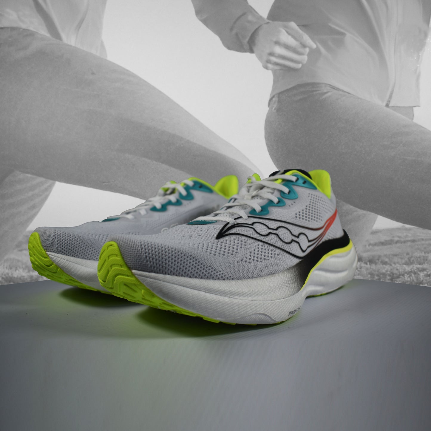 Saucony Ride 19 Mens Neutral Running Shoes