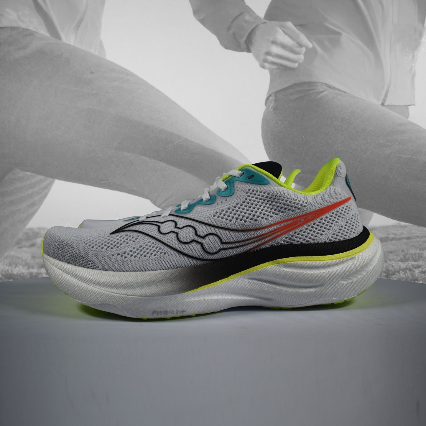 Saucony Ride 19 Mens Neutral Running Shoes