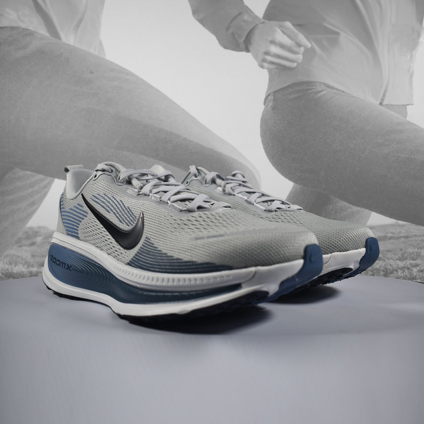 Nike Vomero 18 Mens Road Running Shoes - Durban Runner UK8 / GREY FOG/DAR OBSIDIAN