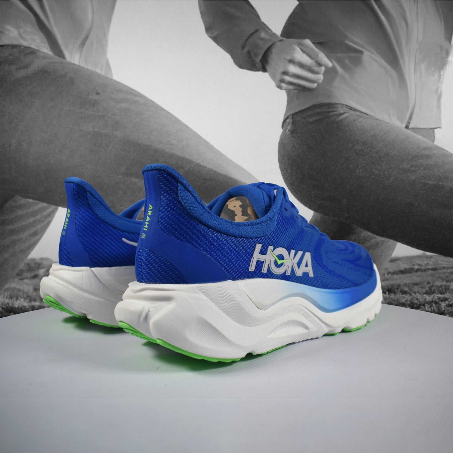 Hoka Arahi 8 Mens Road Running Shoes - Durban Runner 7.5 / CBLTB