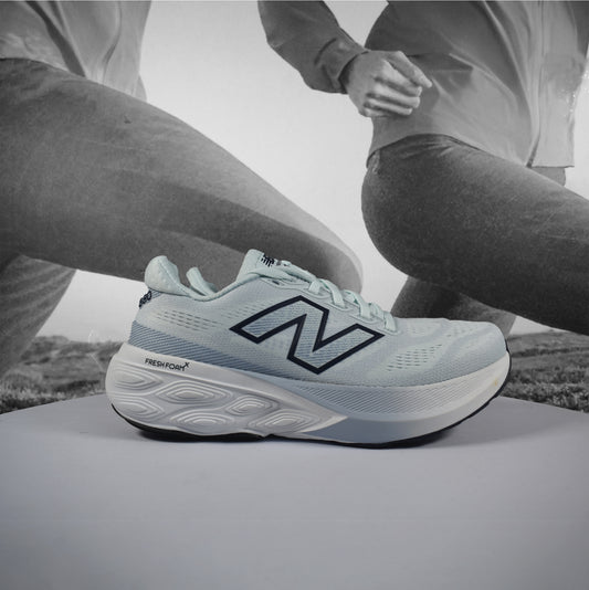 New Balance 1080 V15 Mens Running Shoes 2E (Wide Width) - Durban Runner 13.5 / skyblue