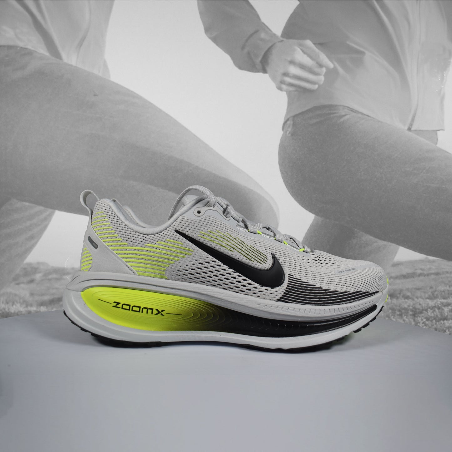 Nike Vomero 18 Men's Photon Dust/Black Road Running Shoes