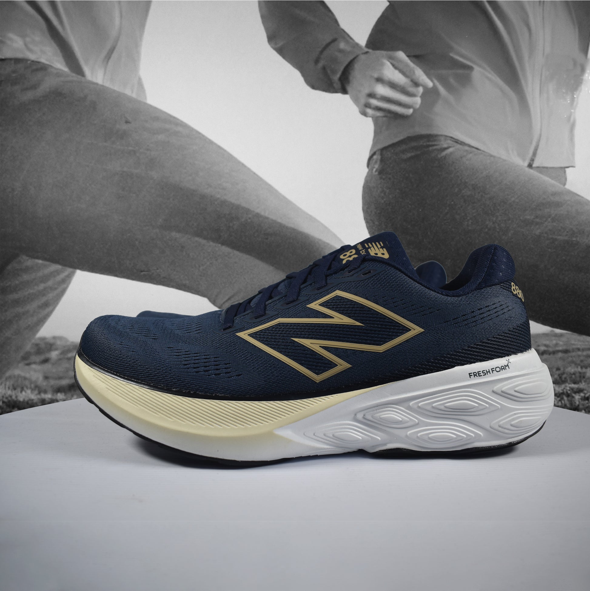 New Balance 880 V15 2E Mens Road Running (Wide Width) - Durban Runner 7.5 / Royal Blue/White