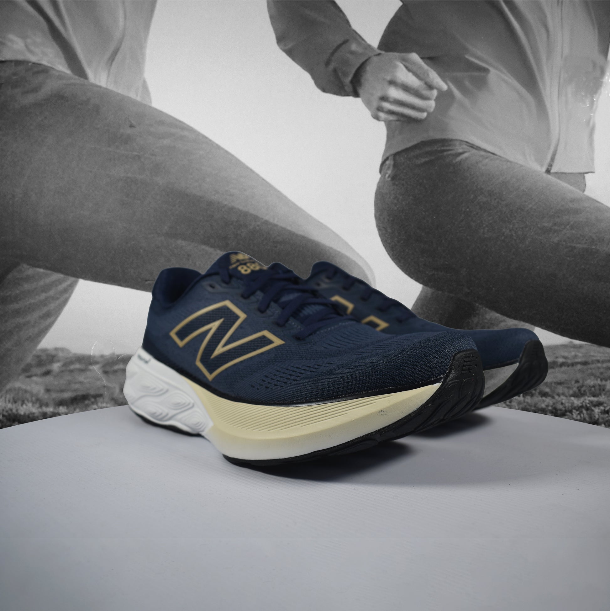 New Balance 880 V15 2E Mens Road Running (Wide Width) - Durban Runner 7.5 / Royal Blue/White