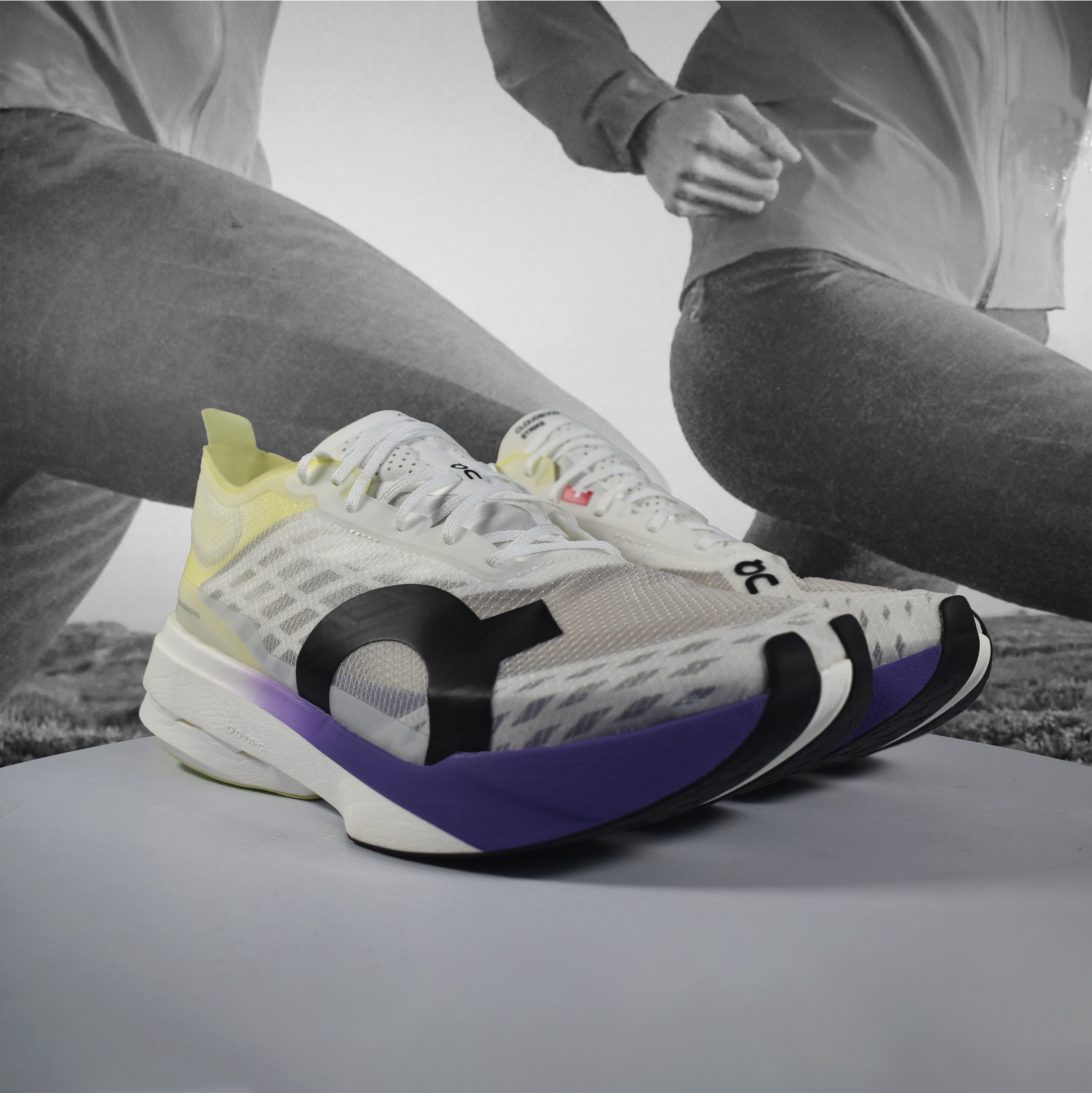ON Cloudboom Strike 26.0センチ On Cloud Cloudboom Strike Mens Running Shoe – Durban Runner