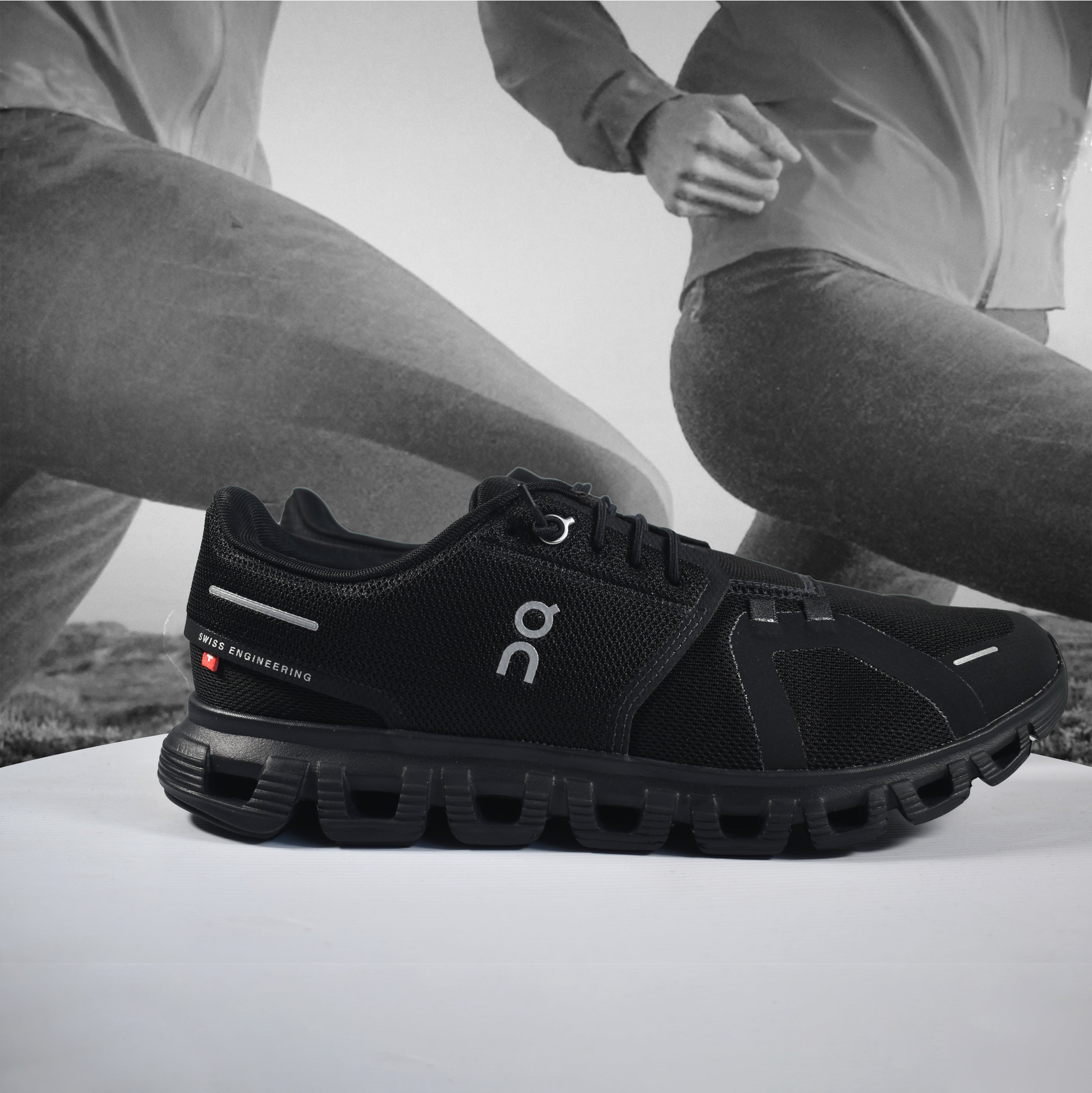 On Cloud 6 Mens Running Shoe - Durban Runner 7 / Black - Black