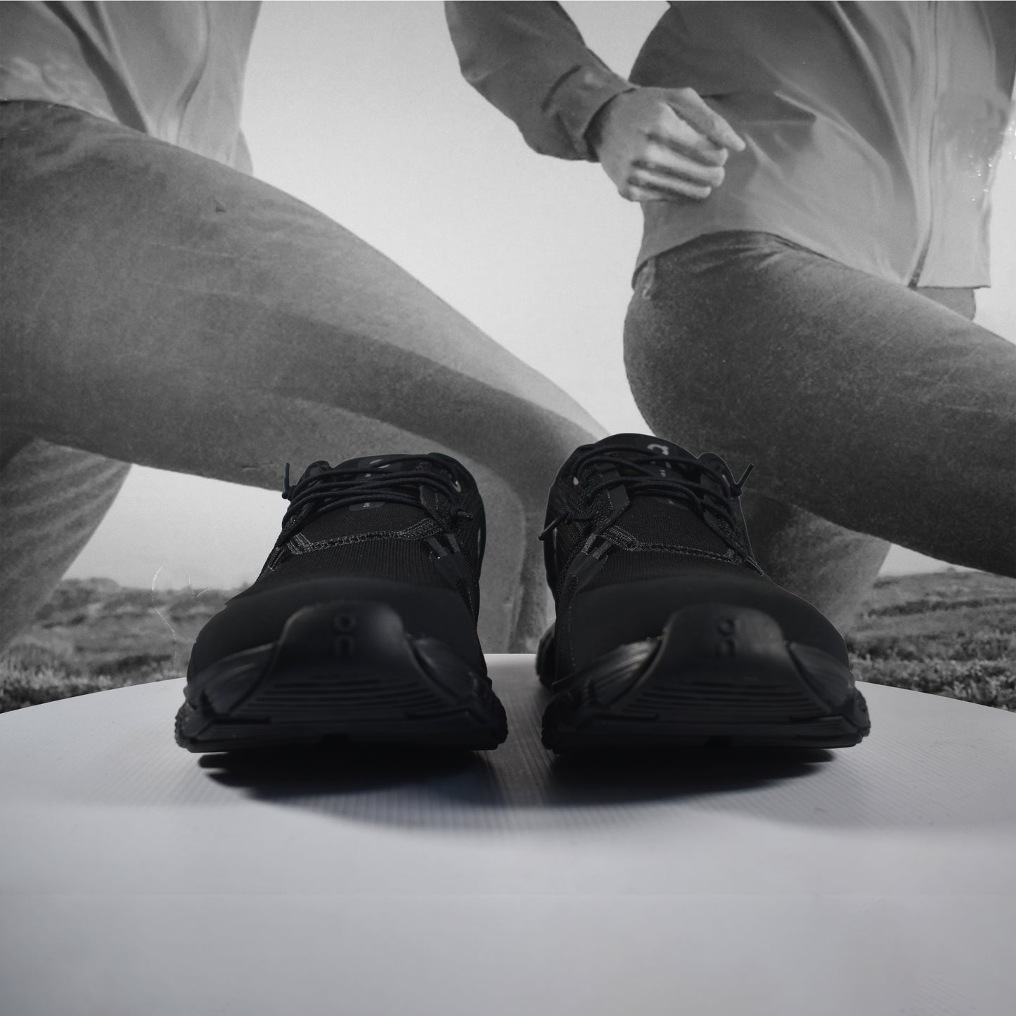 On Cloud 6 Mens Running Shoe - Durban Runner 7 / Black - Black