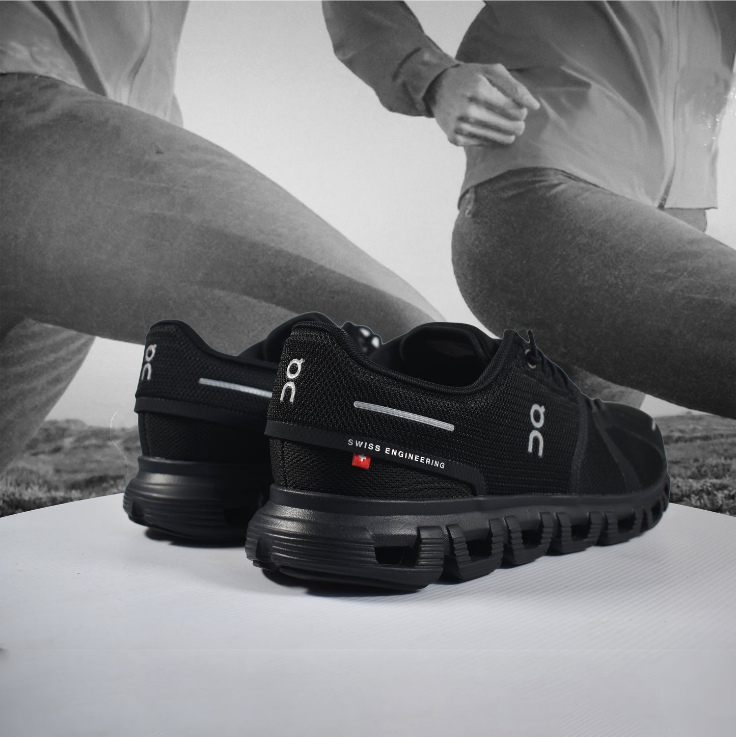 On Cloud 6 Mens Running Shoe - Durban Runner 7 / Black - Black