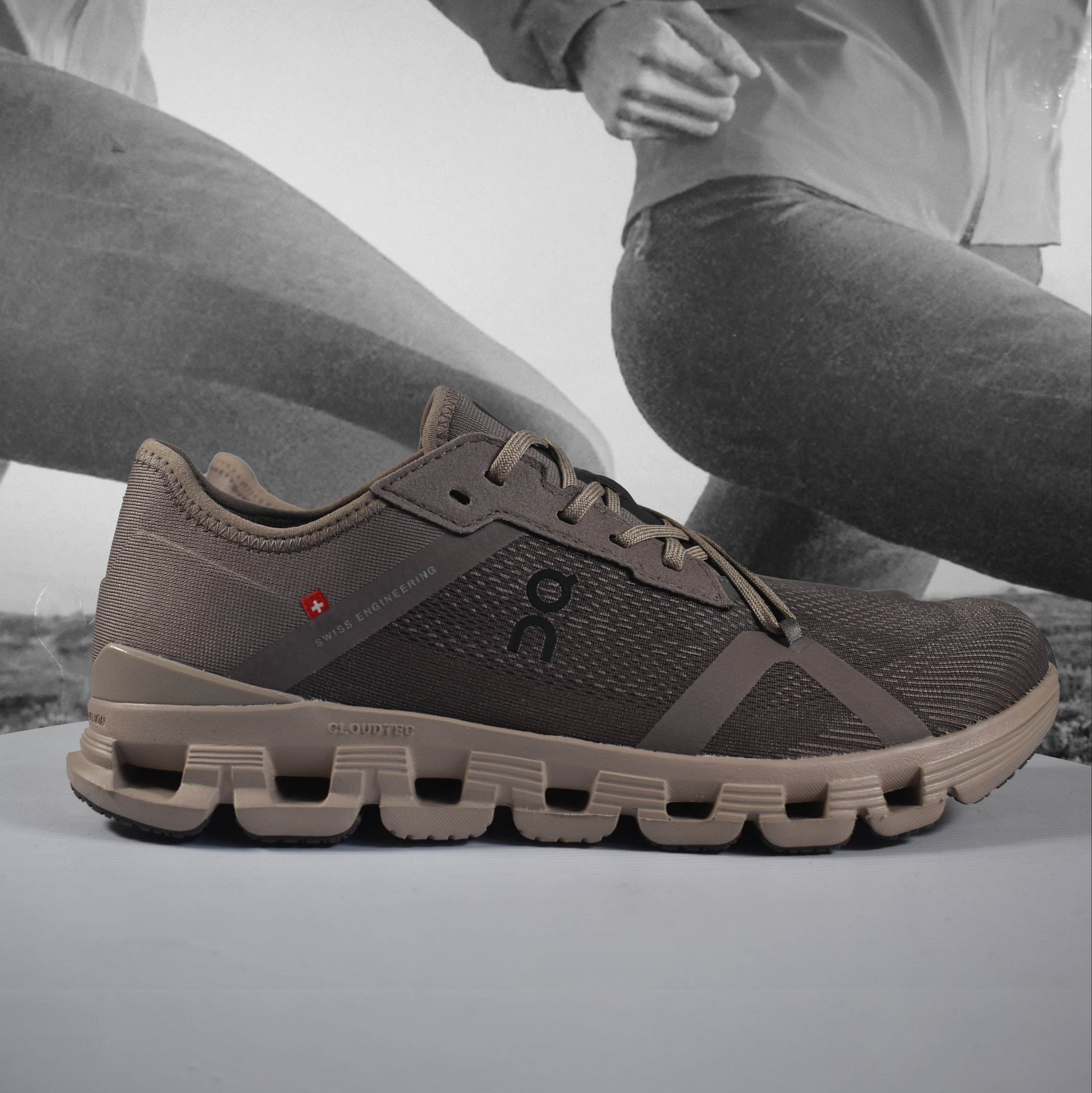 On Cloud X 4 AD Mens Training Shoe - Durban Runner 7.5 / Cinder - Desert