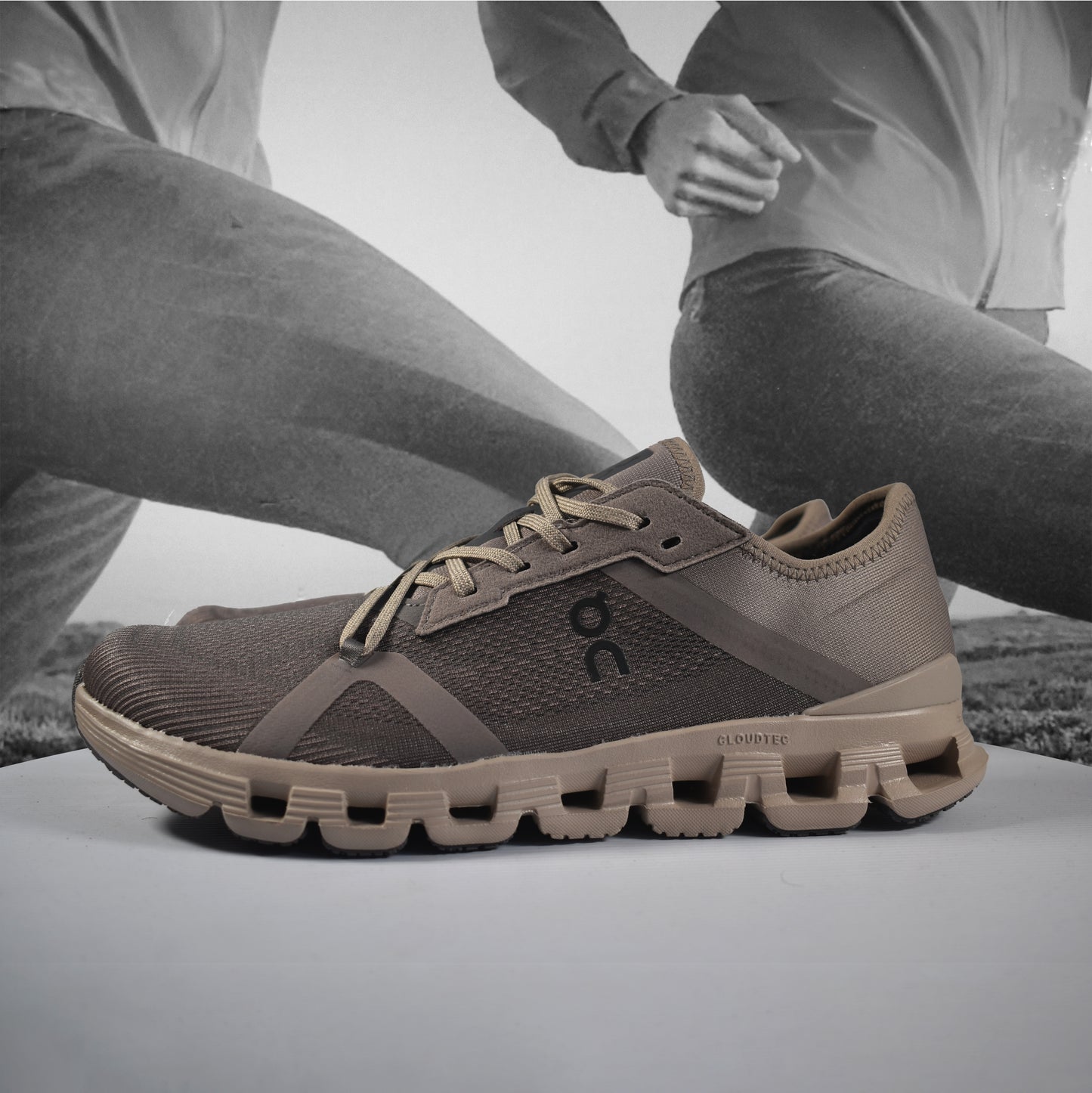 On Cloud X 4 AD Mens Training Shoe - Durban Runner 7.5 / Cinder - Desert