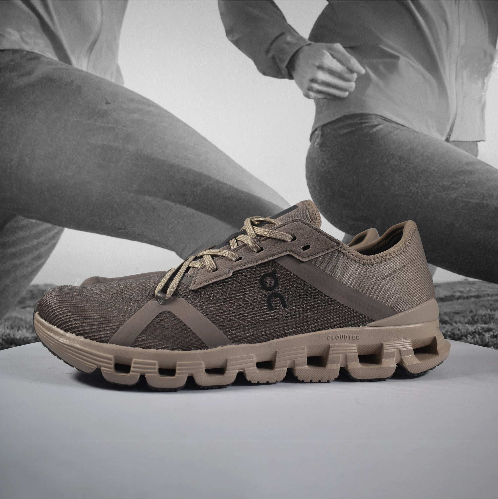 On Cloud X 4 AD Mens Training Shoe - Durban Runner 7.5 / Cinder - Desert