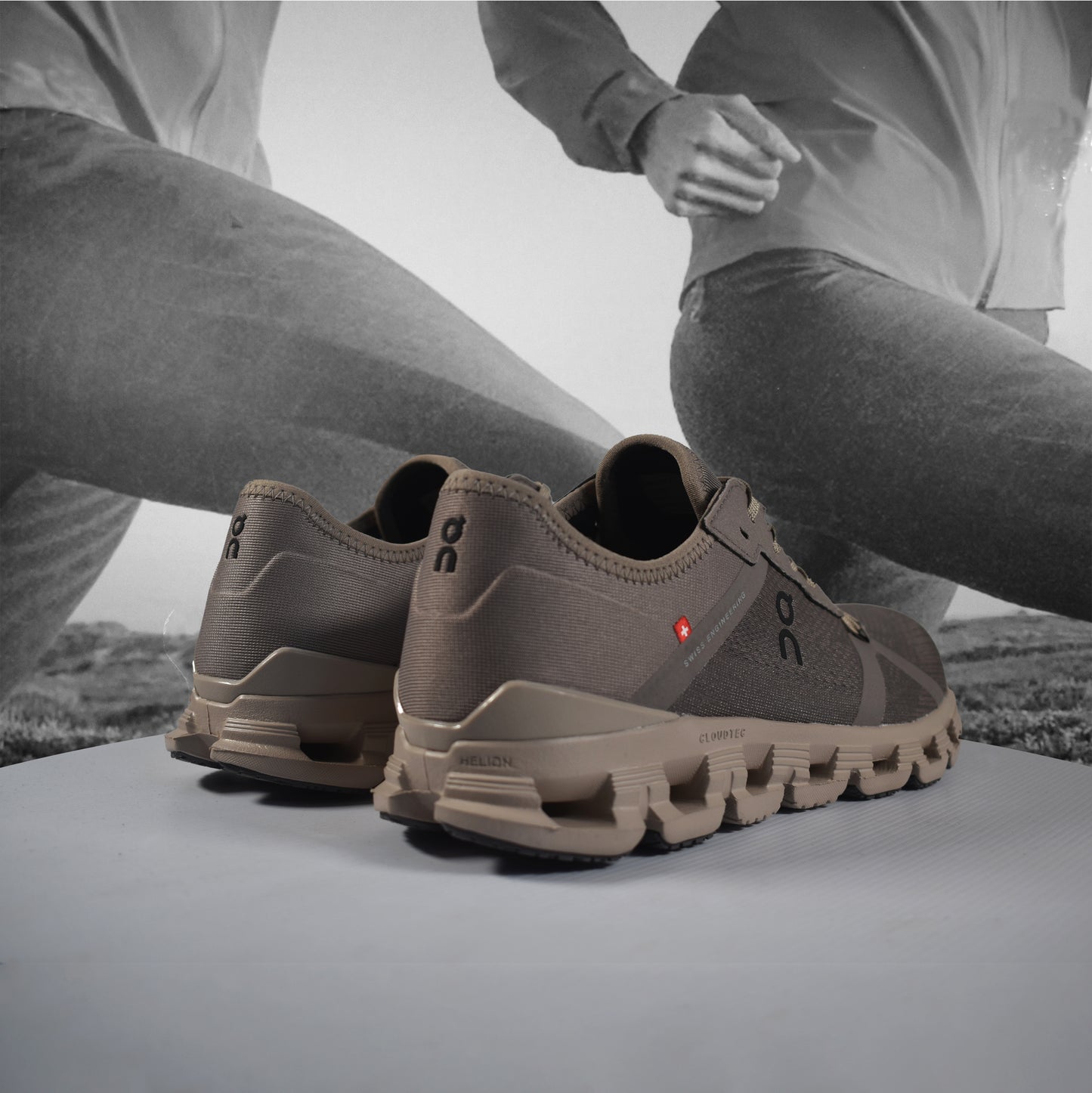 On Cloud X 4 AD Mens Training Shoe - Durban Runner 7.5 / Cinder - Desert