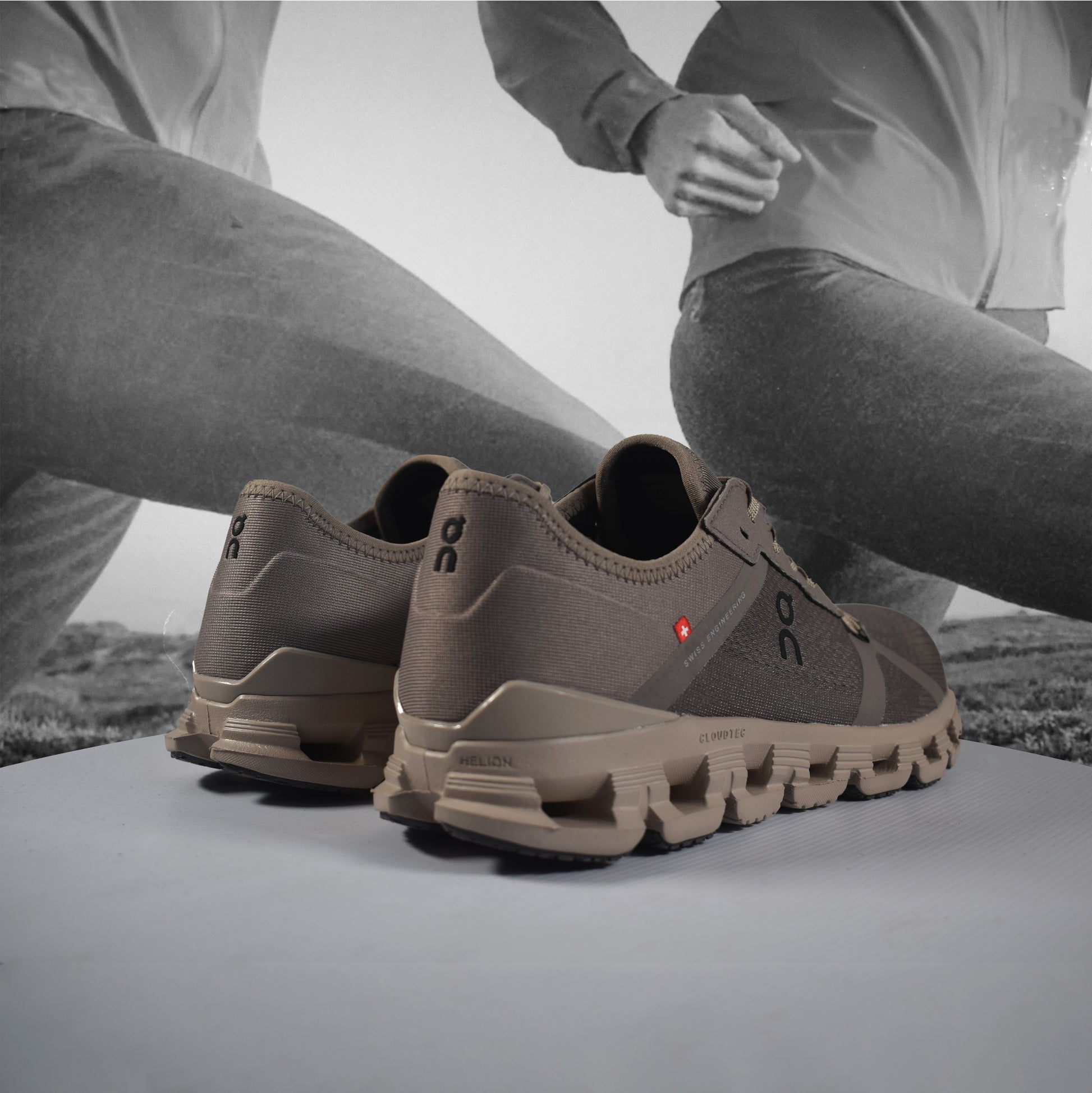 On Cloud X 4 AD Mens Training Shoe - Durban Runner 7.5 / Cinder - Desert