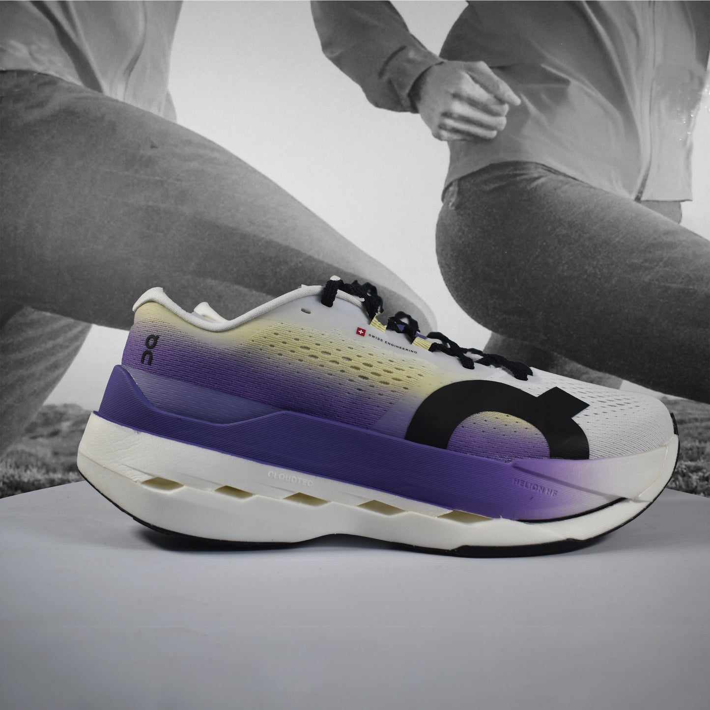 On Cloud Cloudboom Max Mens Running Shoes - Durban Runner 7.5 / White - Juniper