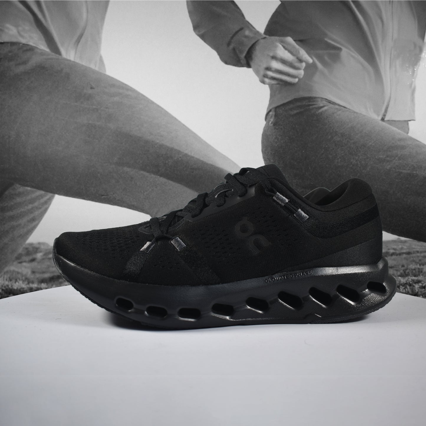 On Cloud Cloudsurfer 2 Mens Road Running - Durban Runner 7.5 / Black - Black
