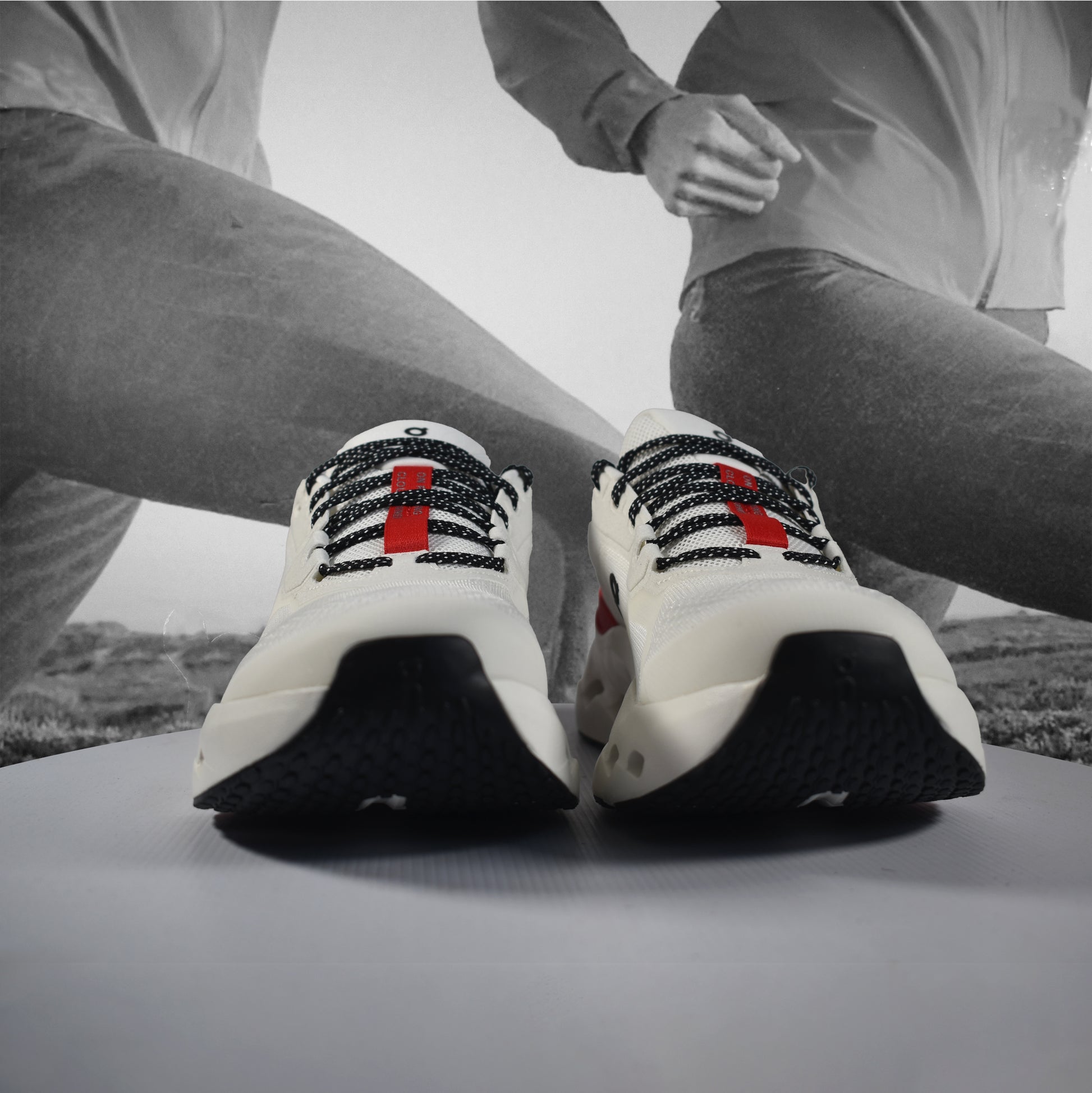 On Cloud Cloudrunner 3 Mens Running Shoes - Durban Runner 7.5 / Ivory - Robin