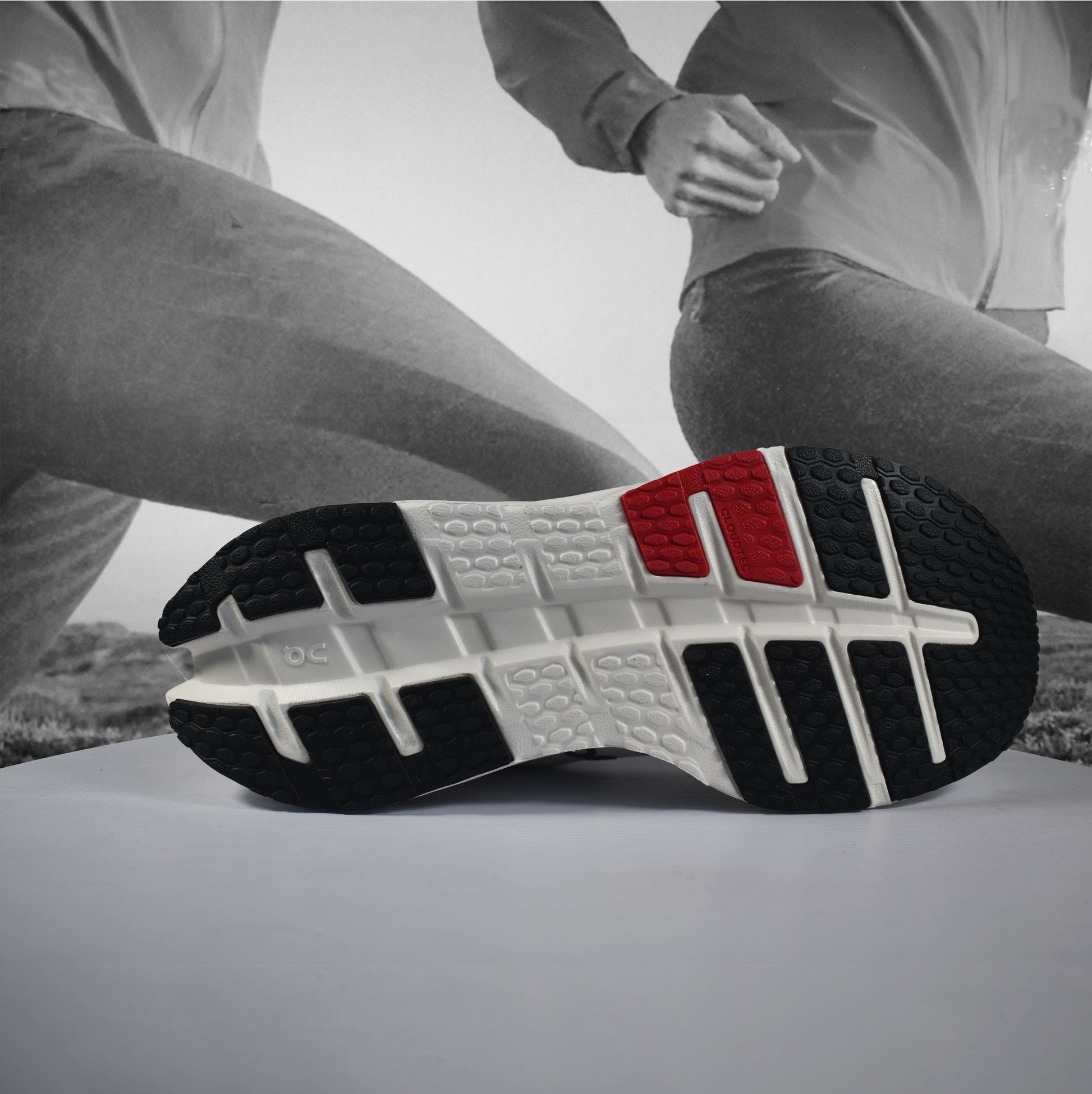 On Cloud Cloudrunner 3 Mens Running Shoes - Durban Runner 7.5 / Ivory - Robin