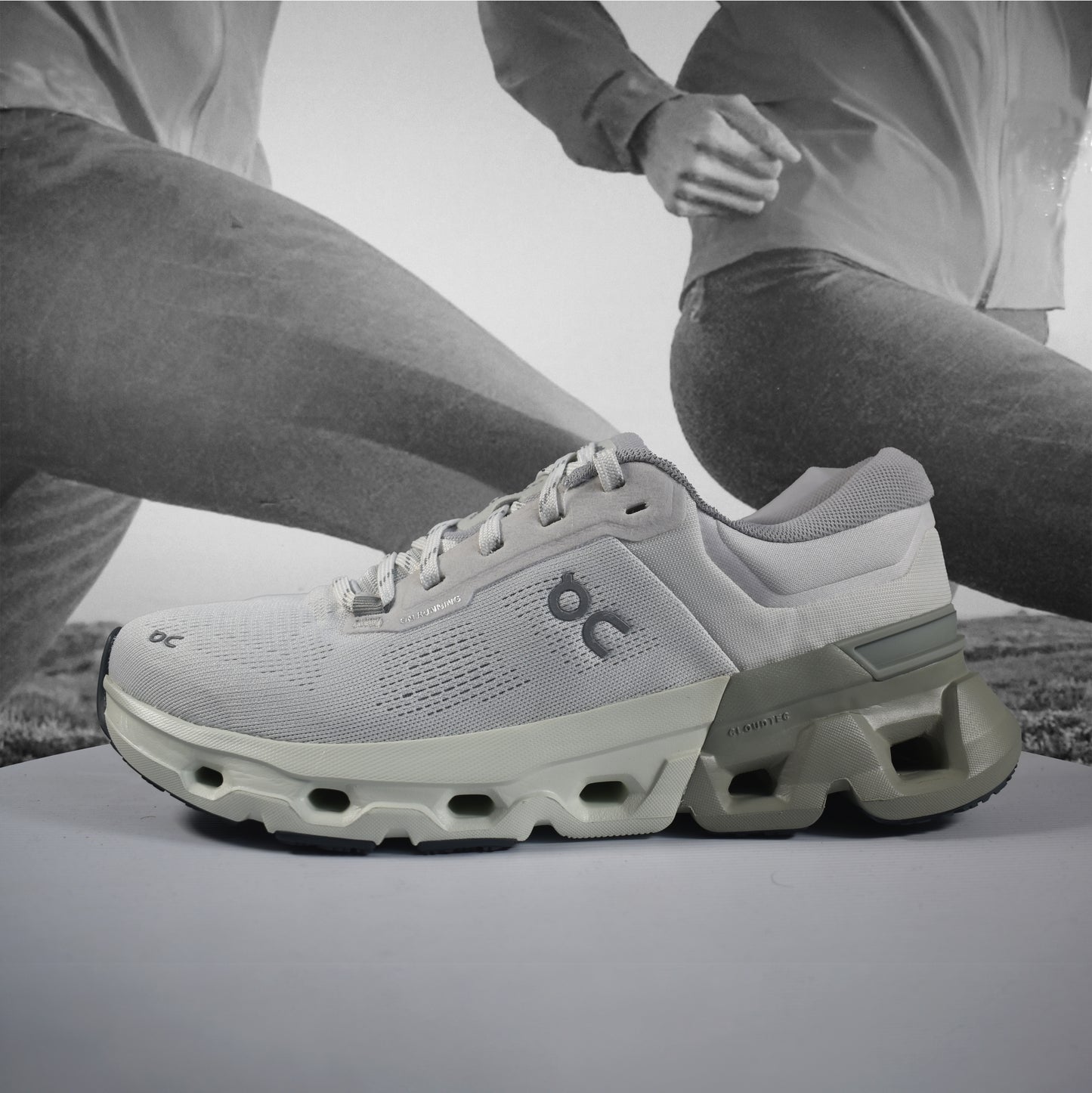 On Cloud Cloudflyer 5 Mens Running Shoes - Durban Runner 7 / Ivory - Tin