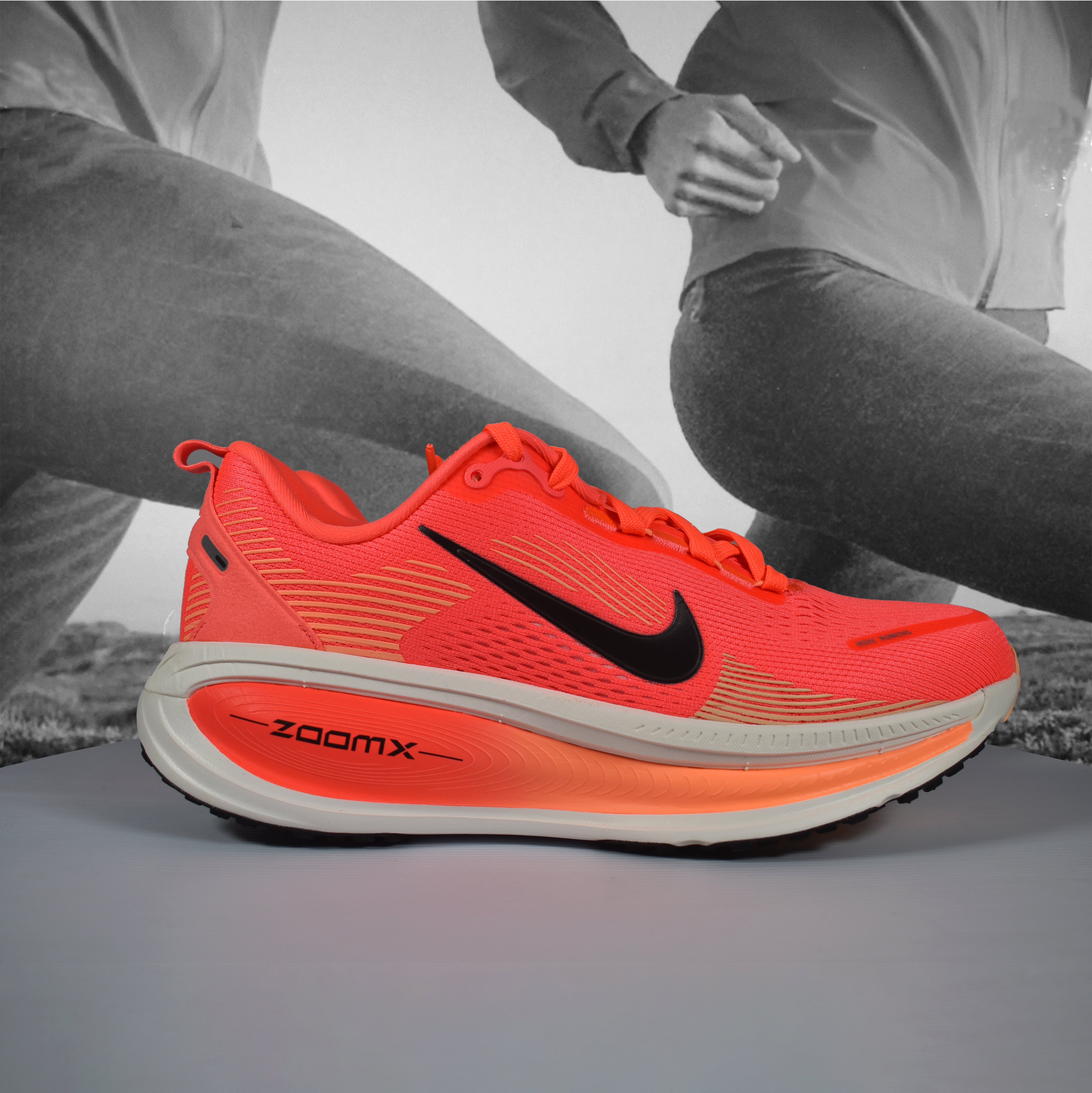 Nike Vomero 18 Womens Road Running Shoes - Durban Runner 5.5 / Hot Lava/Black-Chalk-Orange Pulse