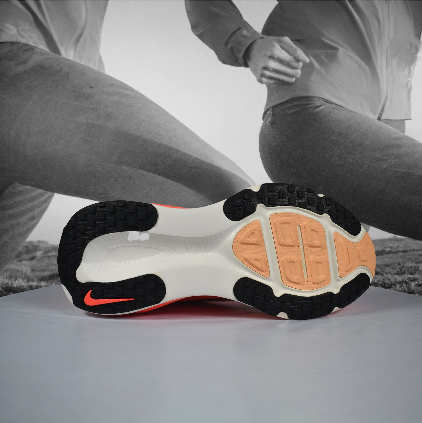 Nike Vomero Plus Mens Road Running Shoes