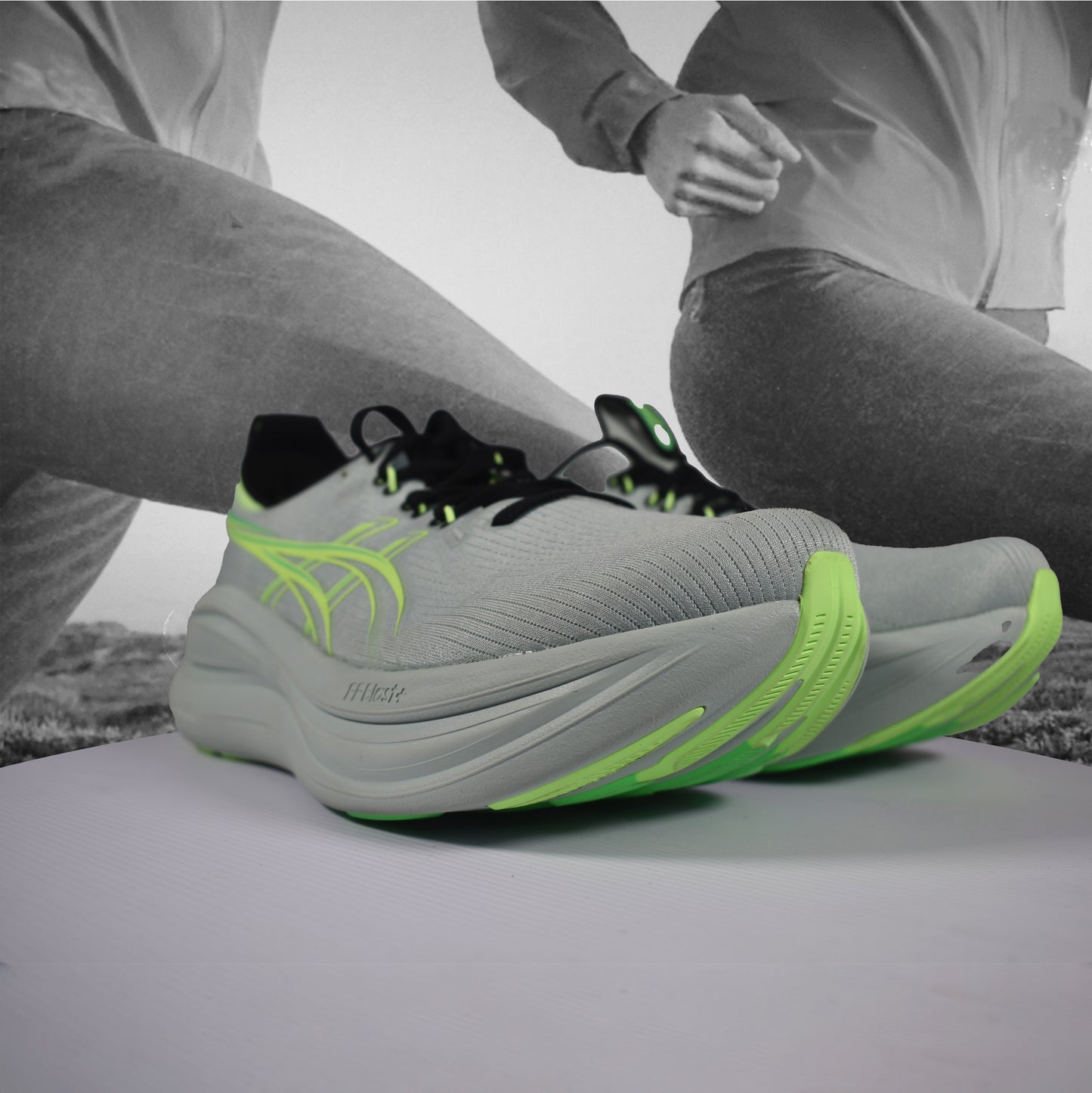 Asics GEL-NIMBUS 28 Mens Running Shoes - Durban Runner 7.5 / COLD MOSS/ILLUMINATE GREEN