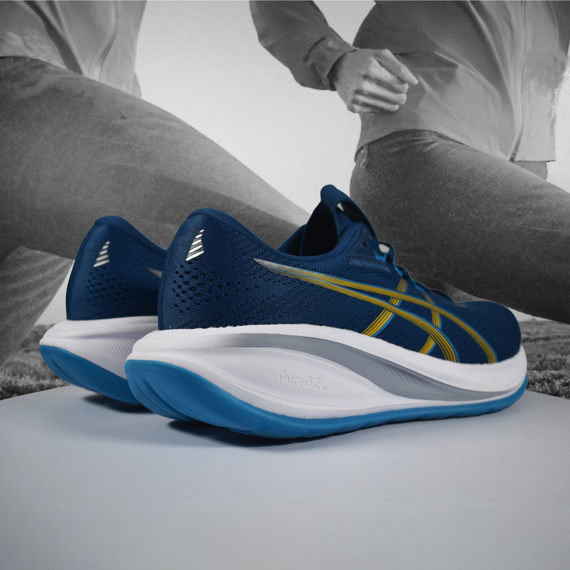 Asics GEL-CUMULUS 28 Mens Road Running Shoes - Durban Runner 7.5 / TWILIGHT BLUE/YAMABUKI