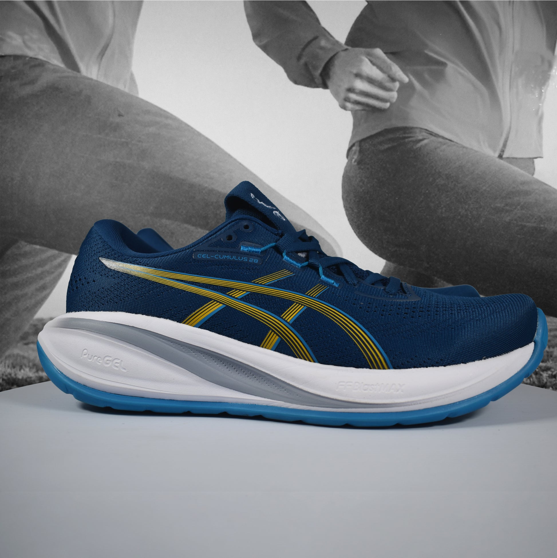 Asics GEL-CUMULUS 28 Mens Road Running Shoes - Durban Runner 7.5 / TWILIGHT BLUE/YAMABUKI